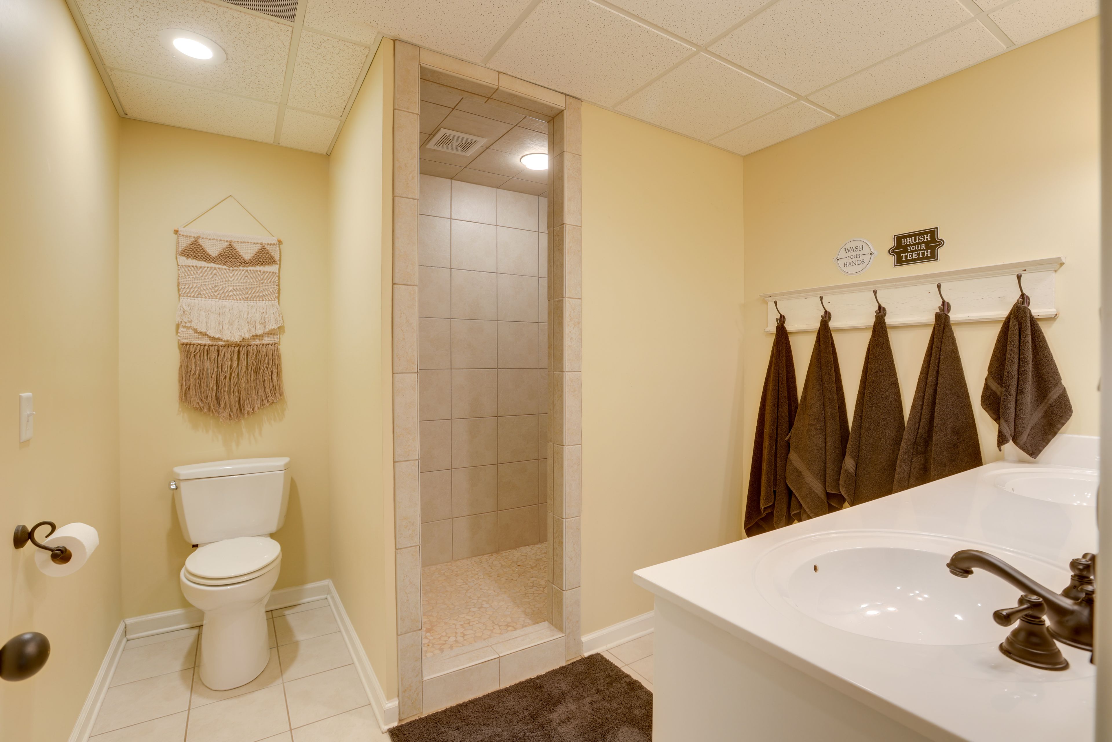 Bathroom | Towels Provided