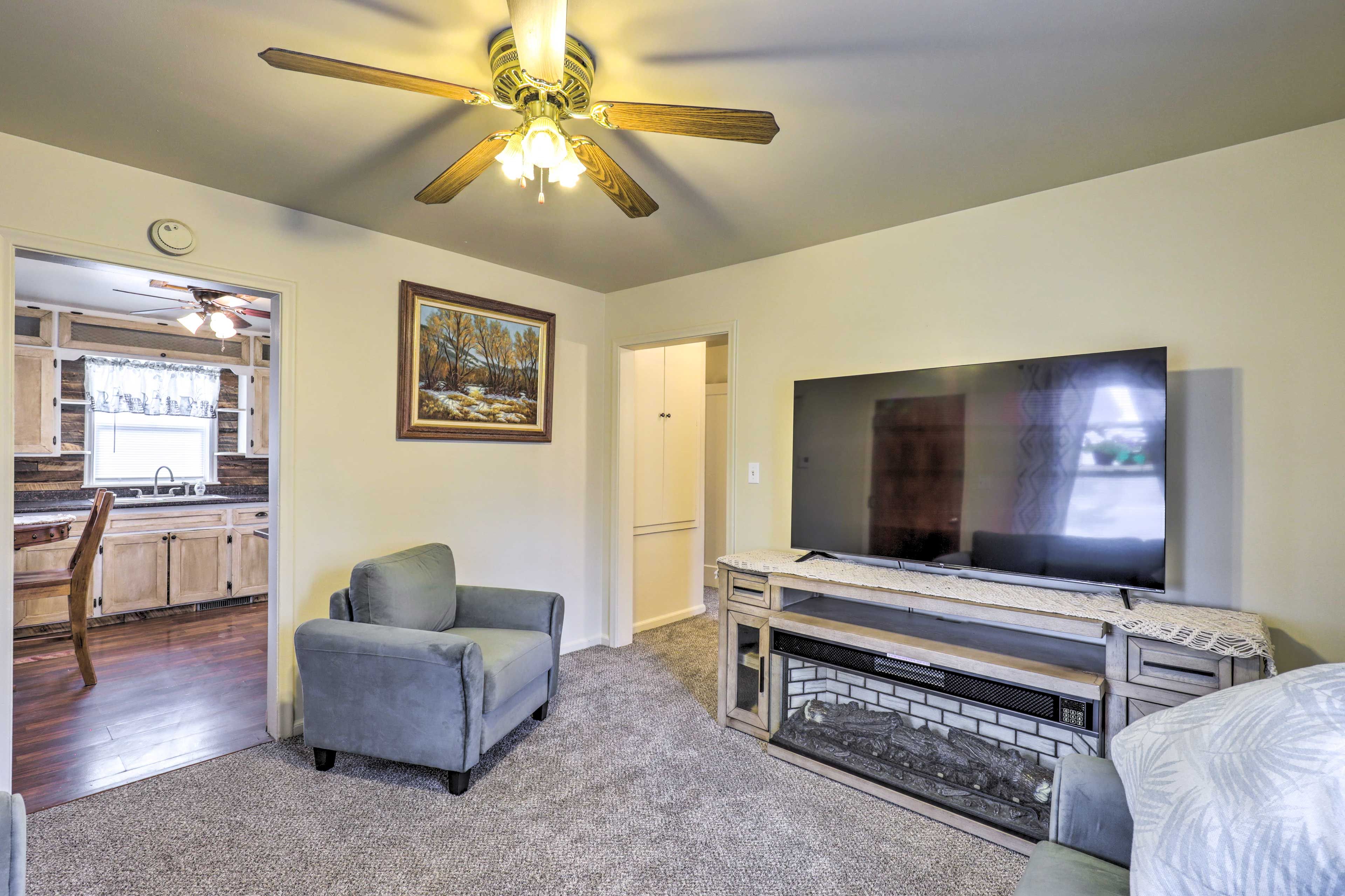 Living Room | Smart TV