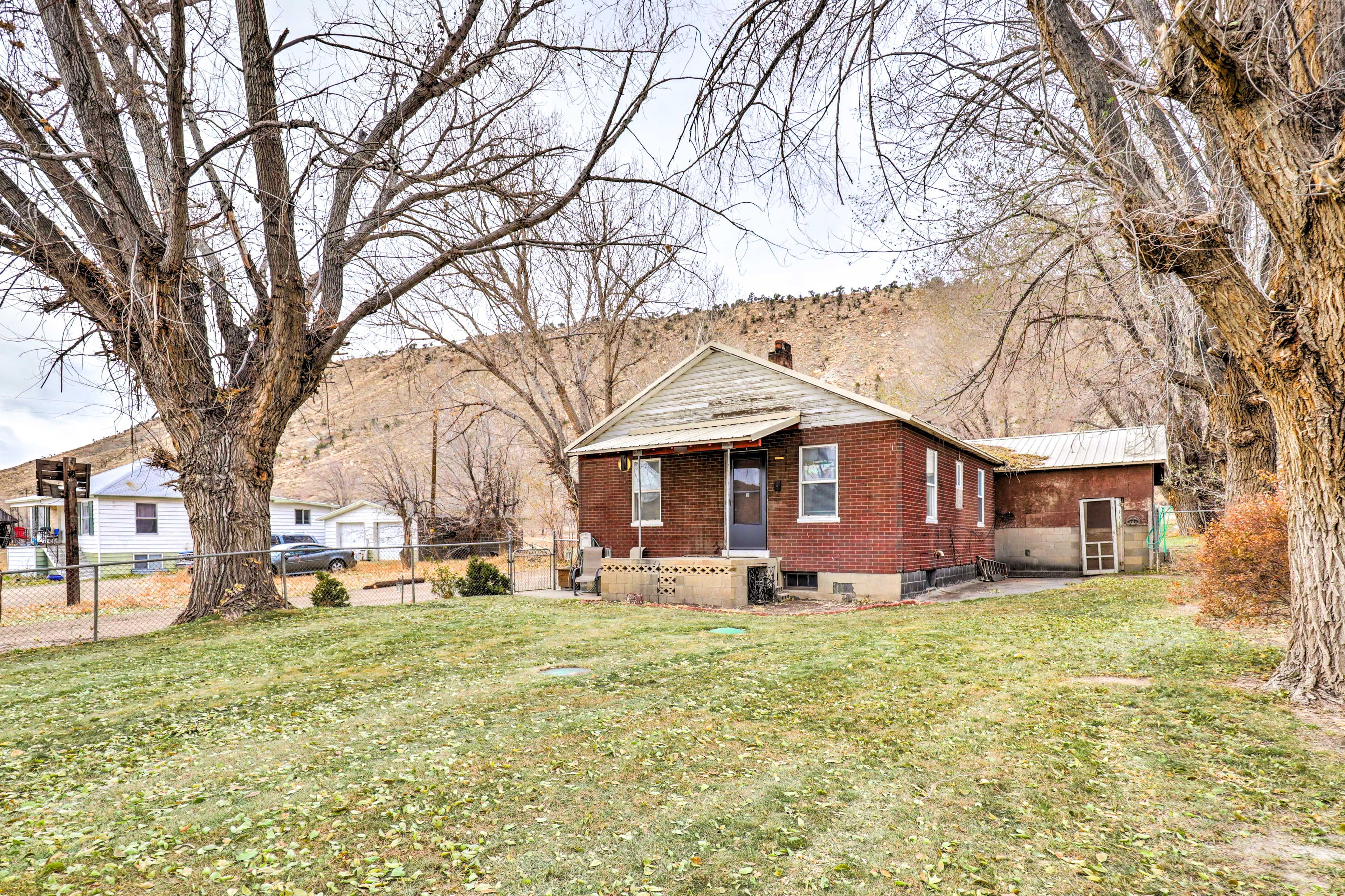 Fenced Backyard | Pets Welcome w/ Fee