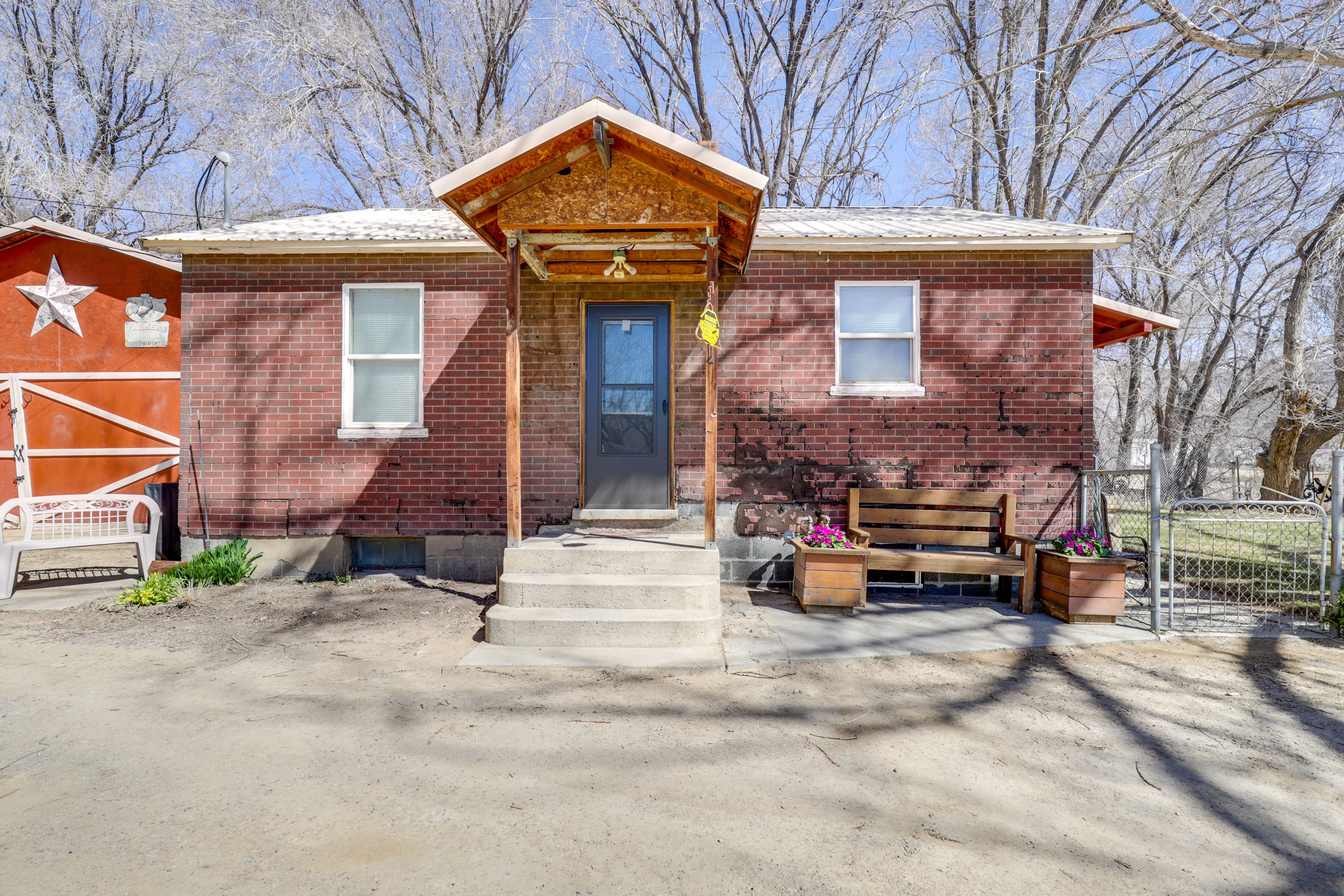 Exterior | Driveway (4 Vehicles) | RV/Trailer Parking Allowed