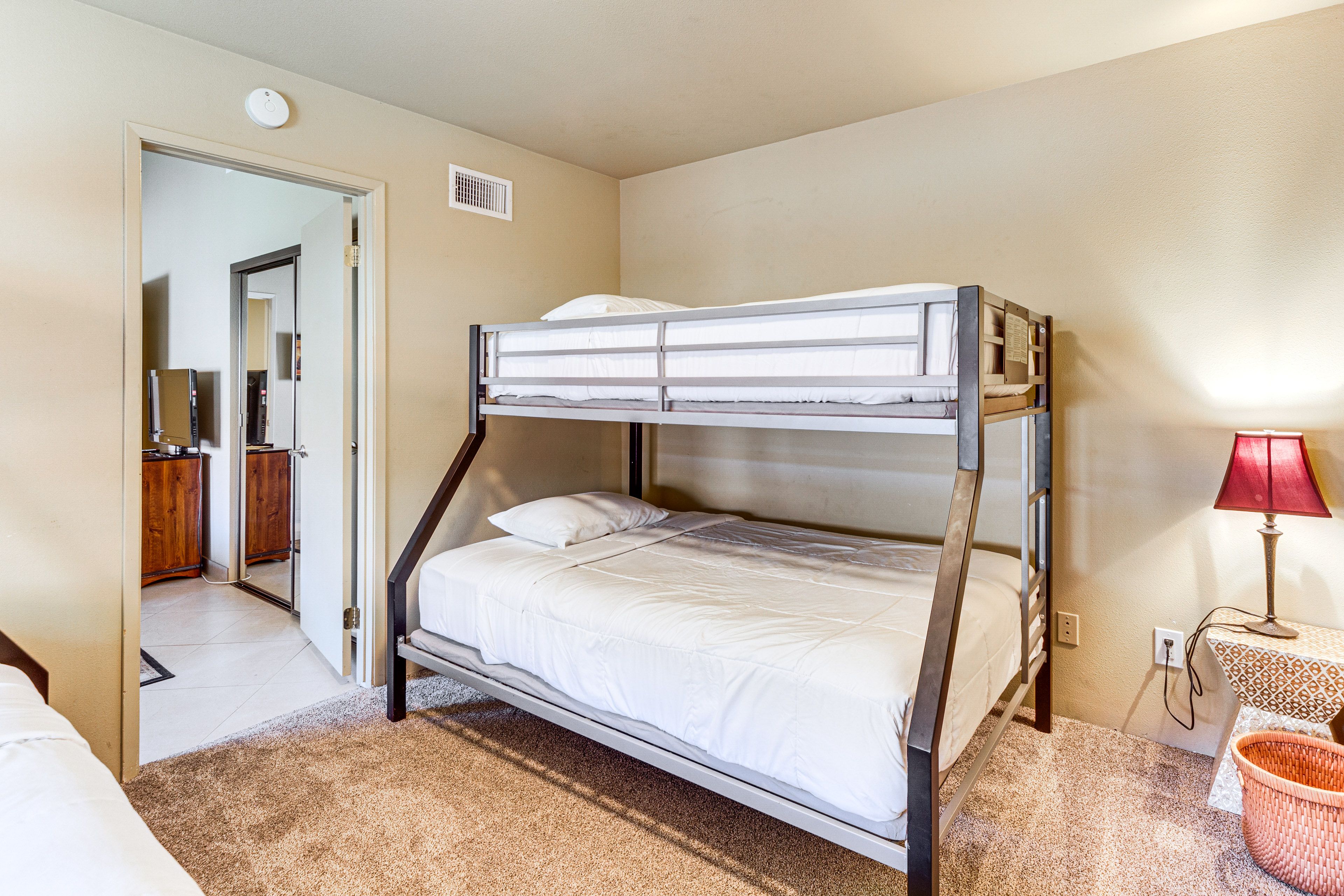 Bedroom 4 | 2 Twin/Full Bunk Beds