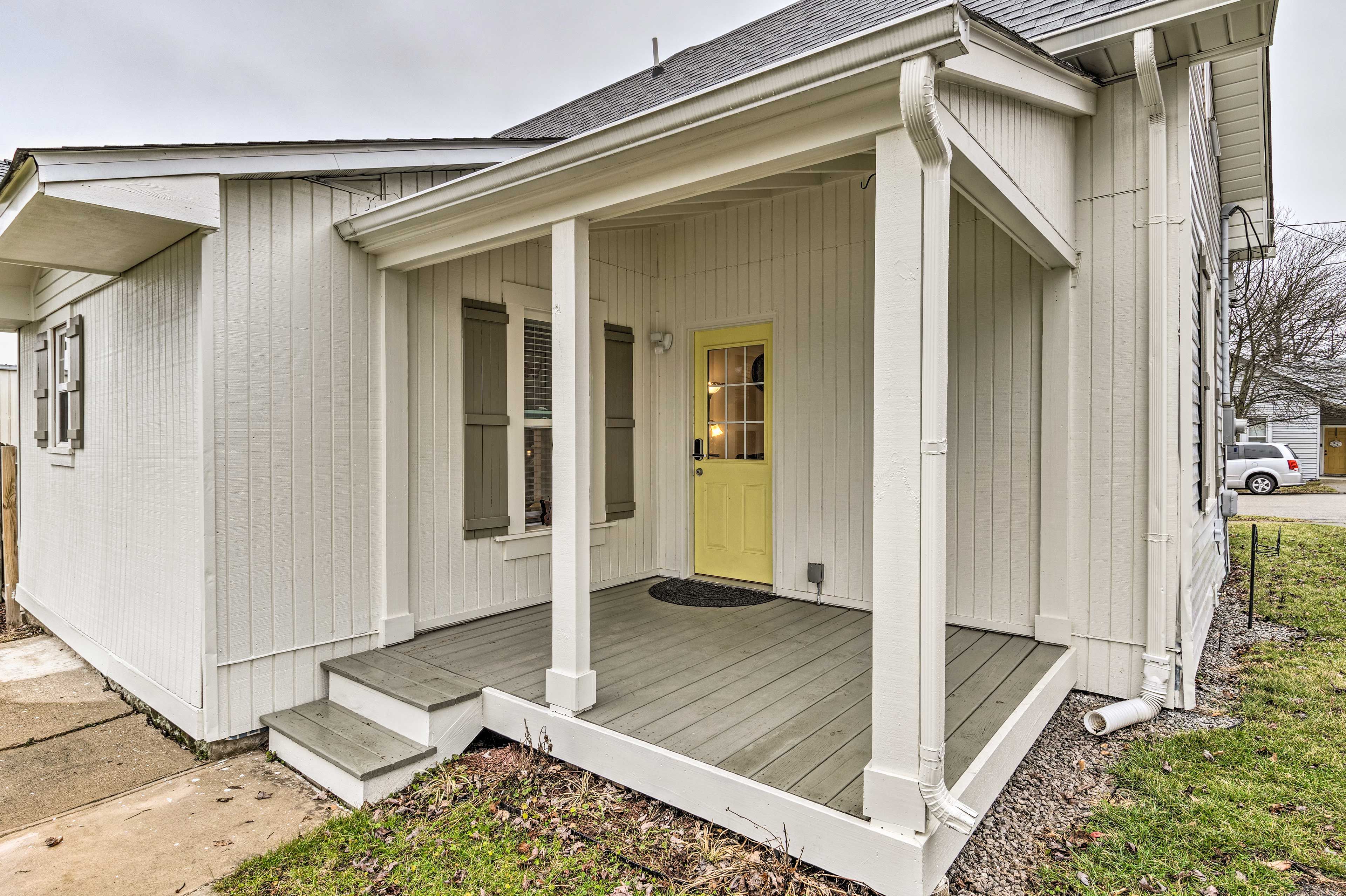 House Exterior | Covered Porch