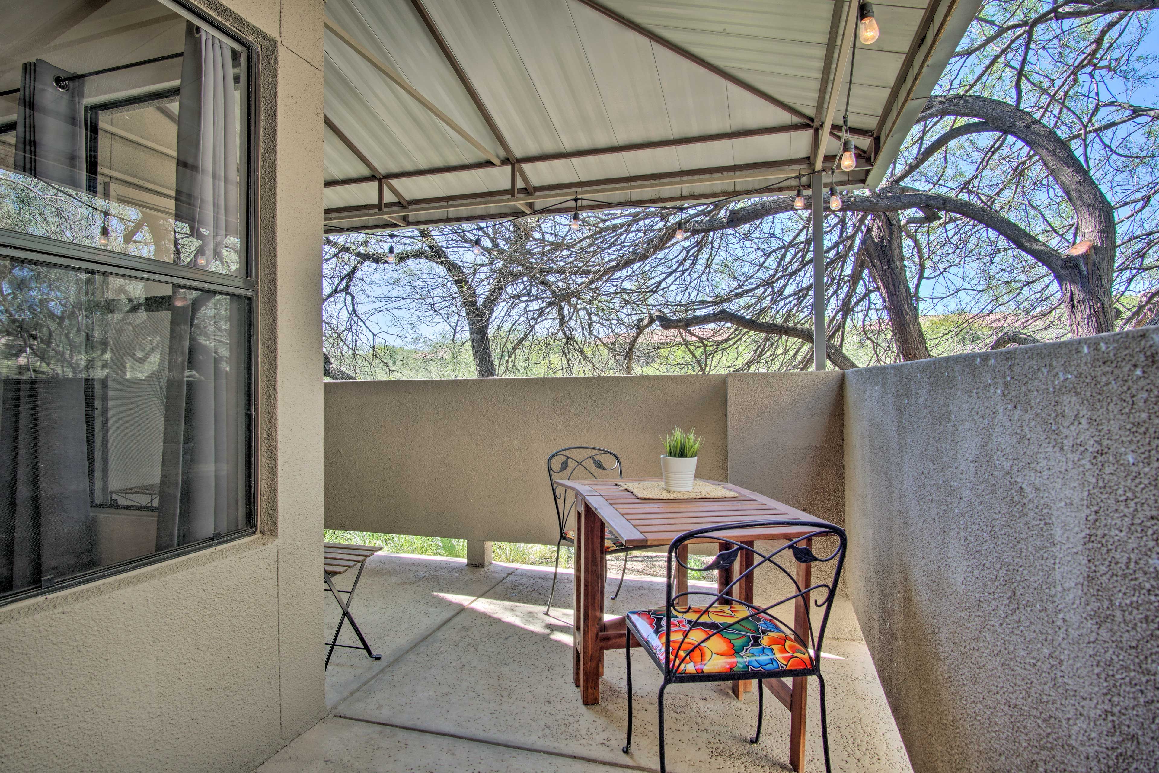 Covered Patio | Dining Area