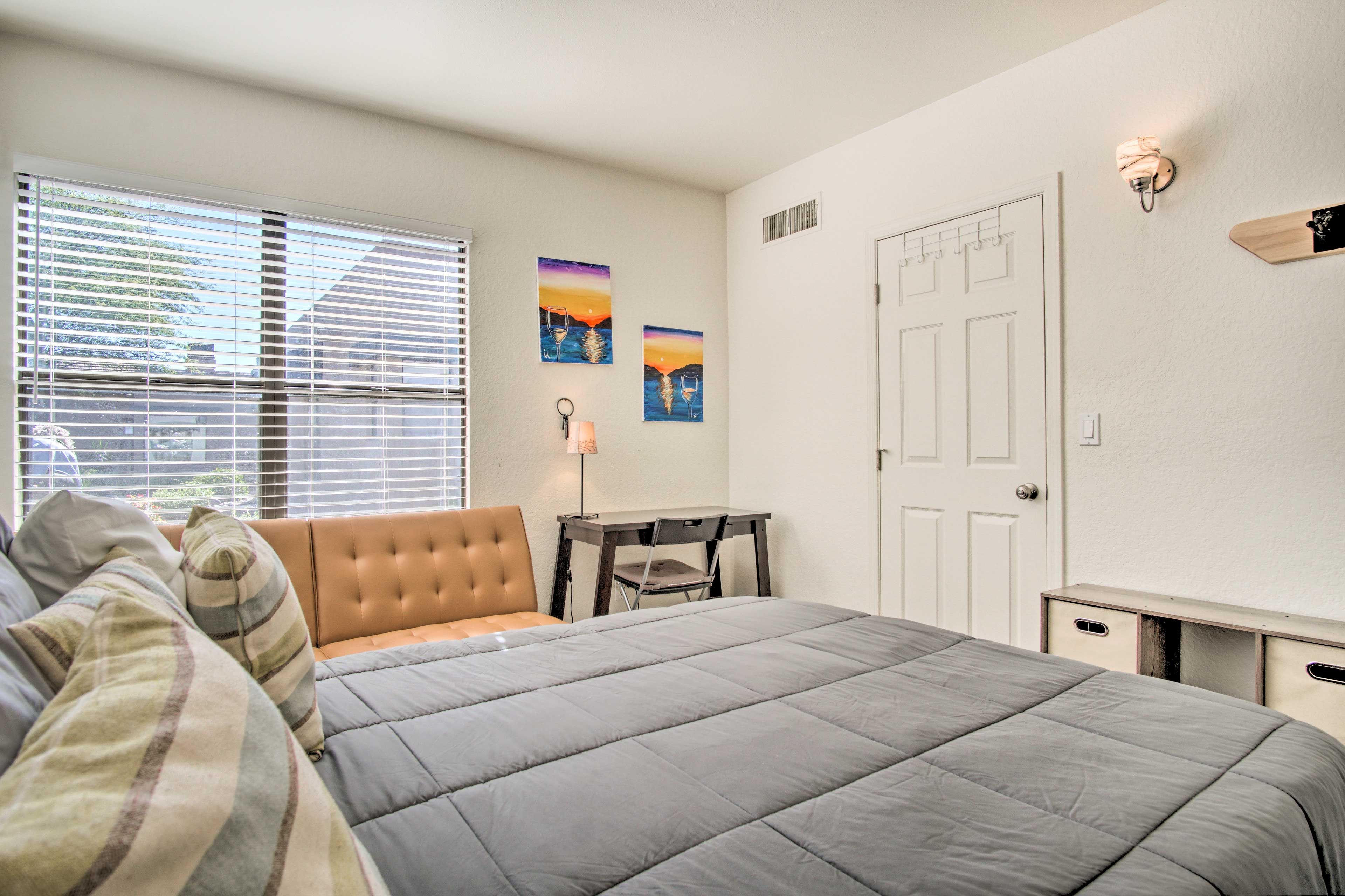Bedroom 2 | Queen Bed | Desk | Walk-In Closet