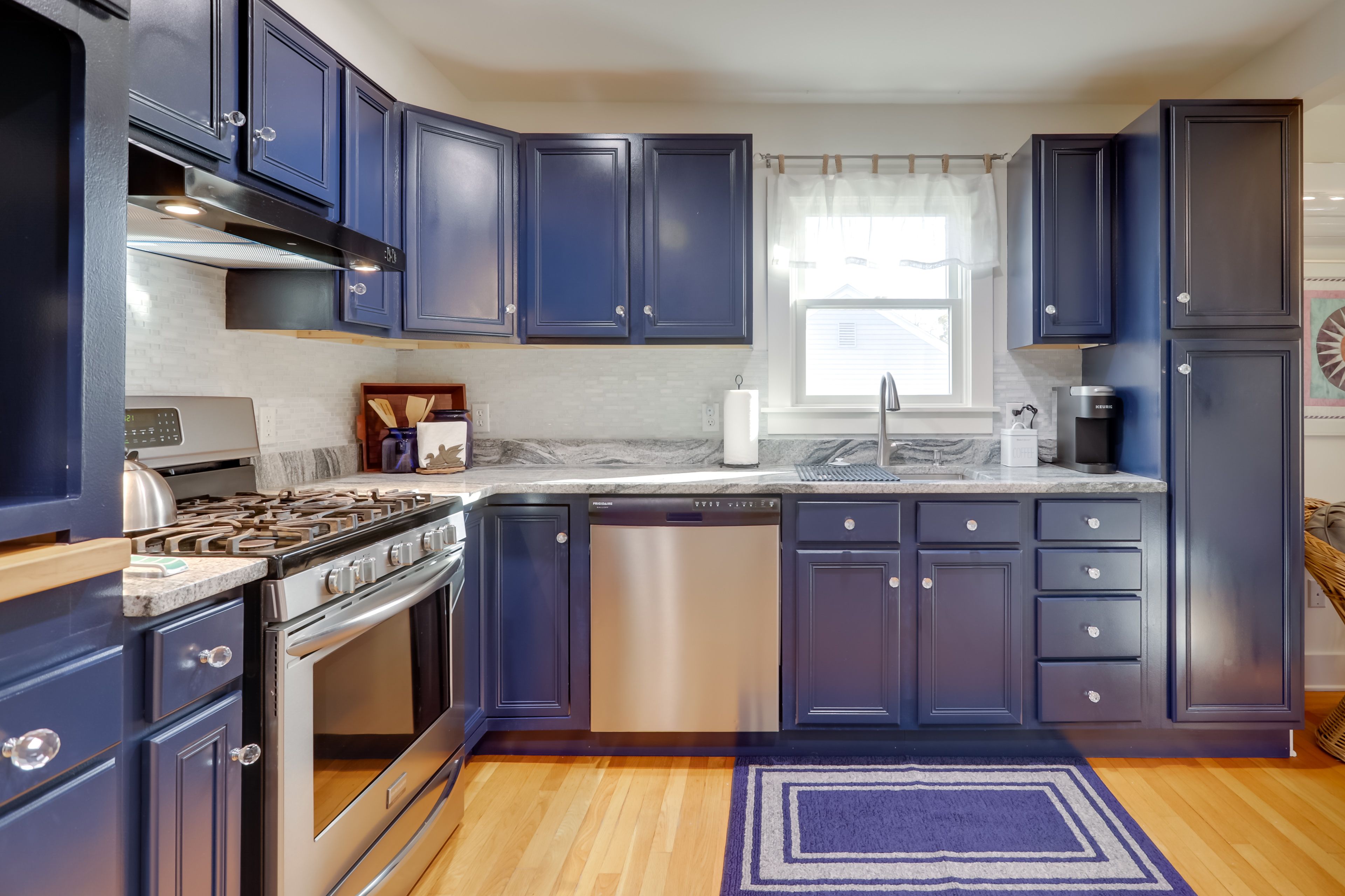 Kitchen | 1st Floor | Dishwasher | Toaster