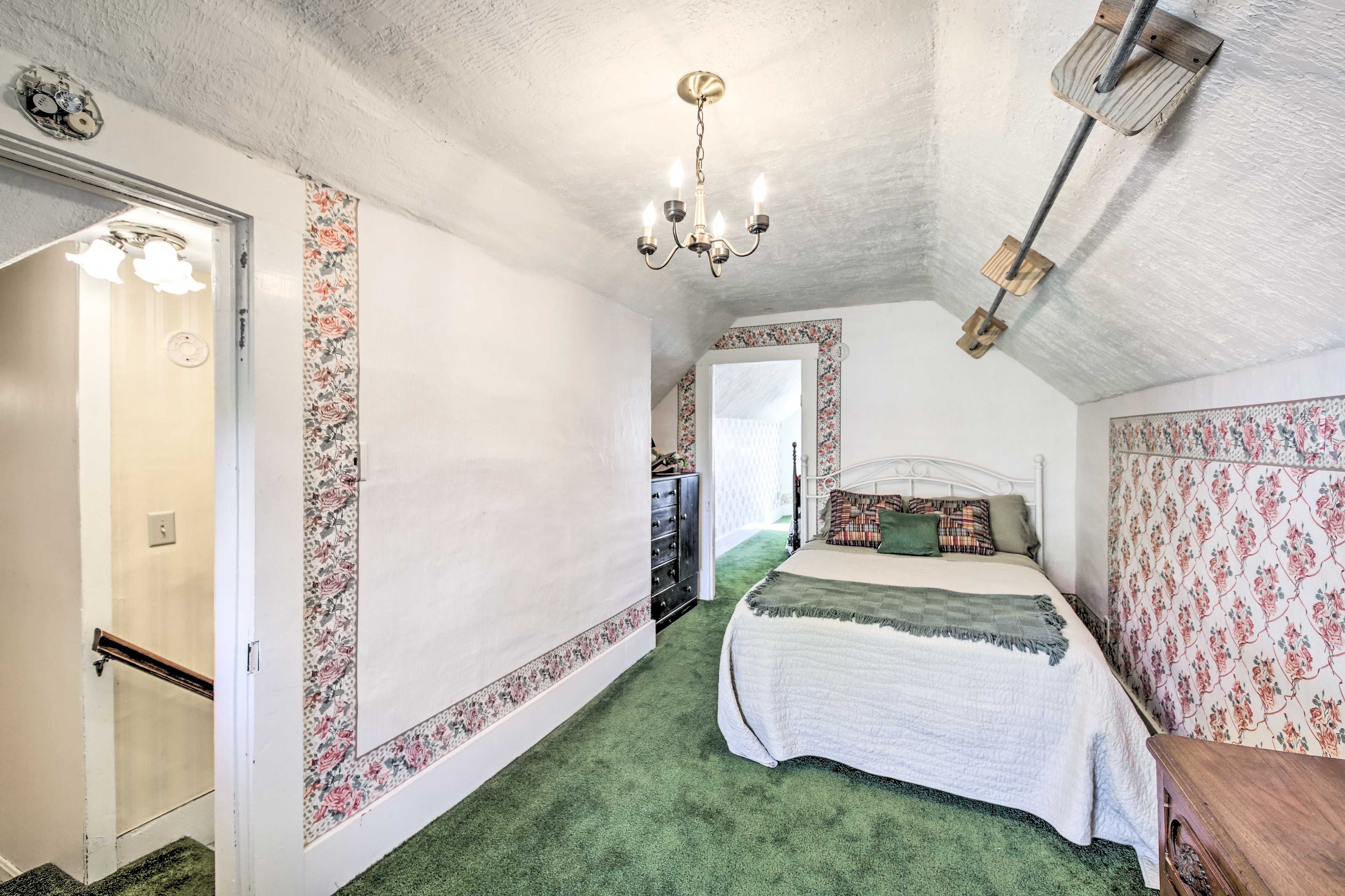 Bedroom 3 | 2 Full Beds | 2nd Floor
