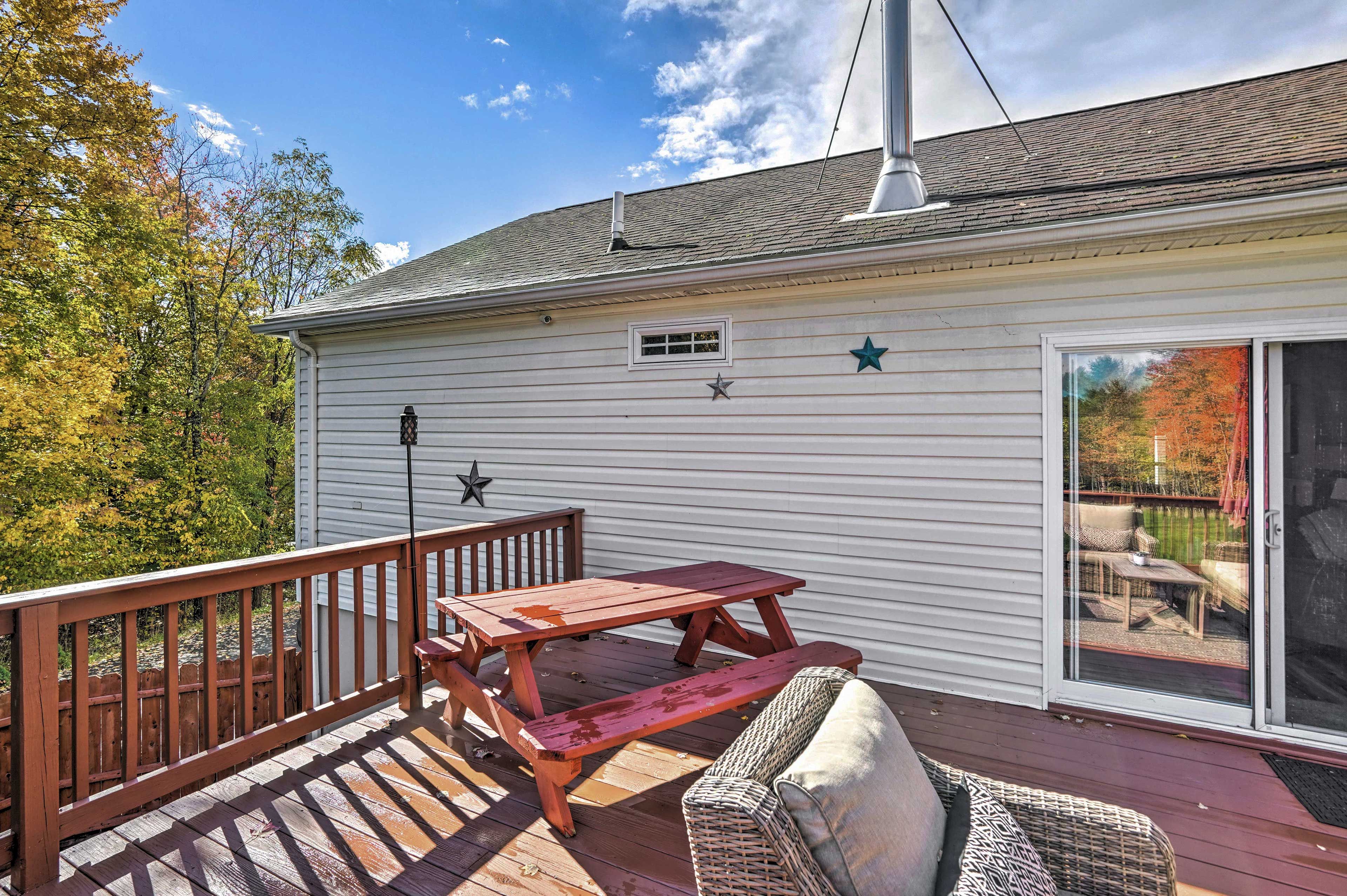 Private Deck | Gas Grill