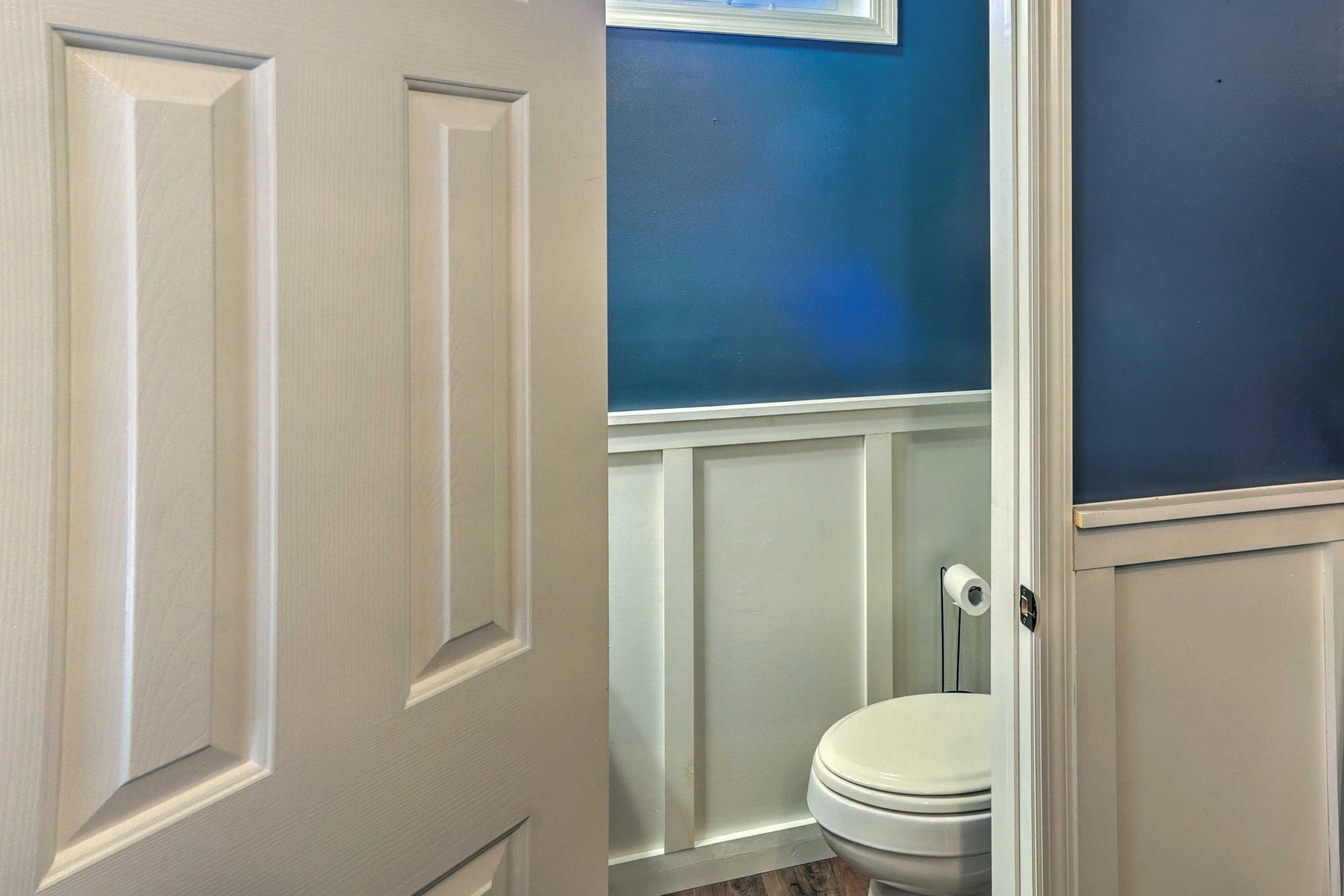 Half Bathroom | Main Level