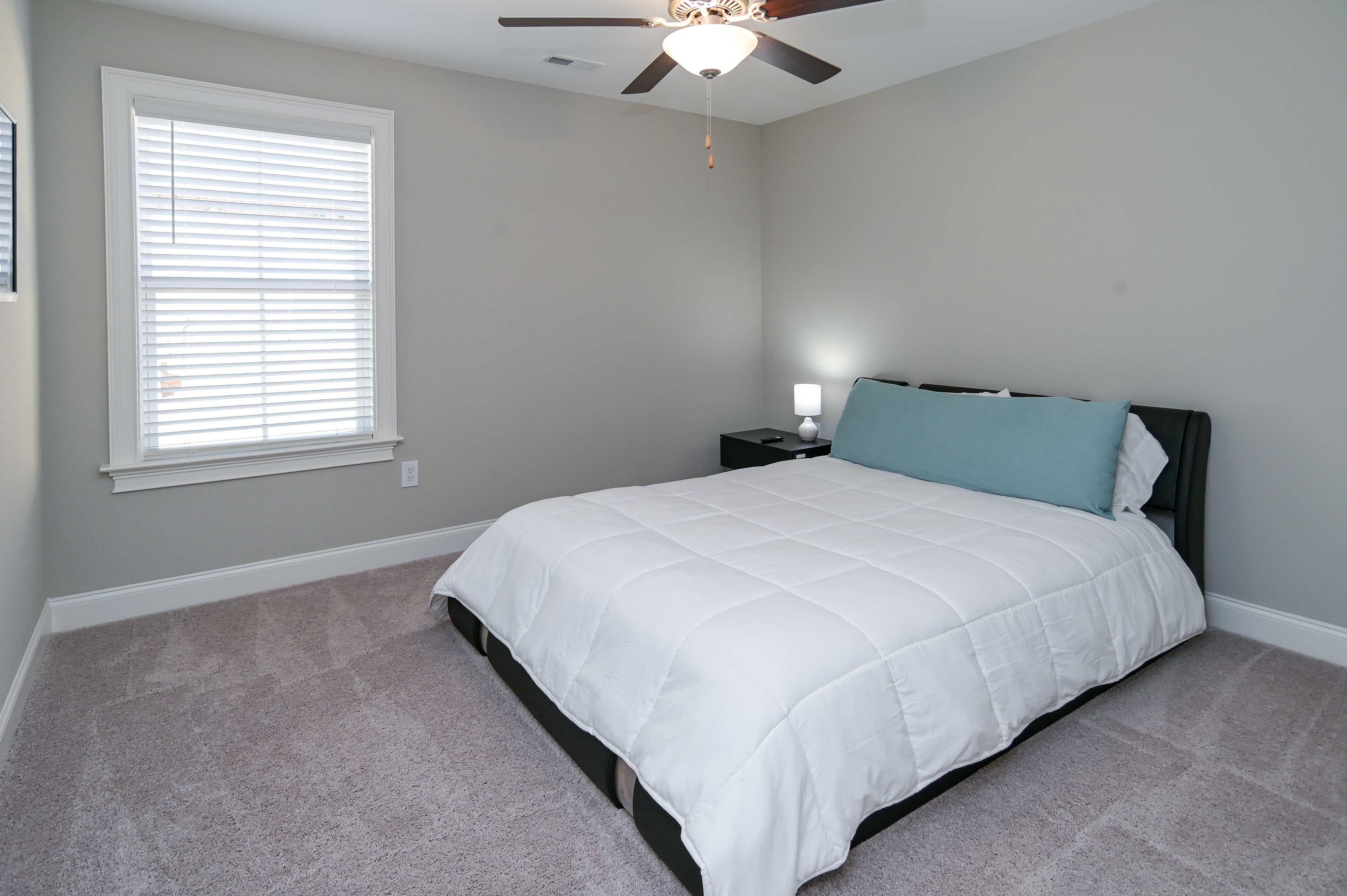 Bedroom 3 | Queen Bed | Smart TV