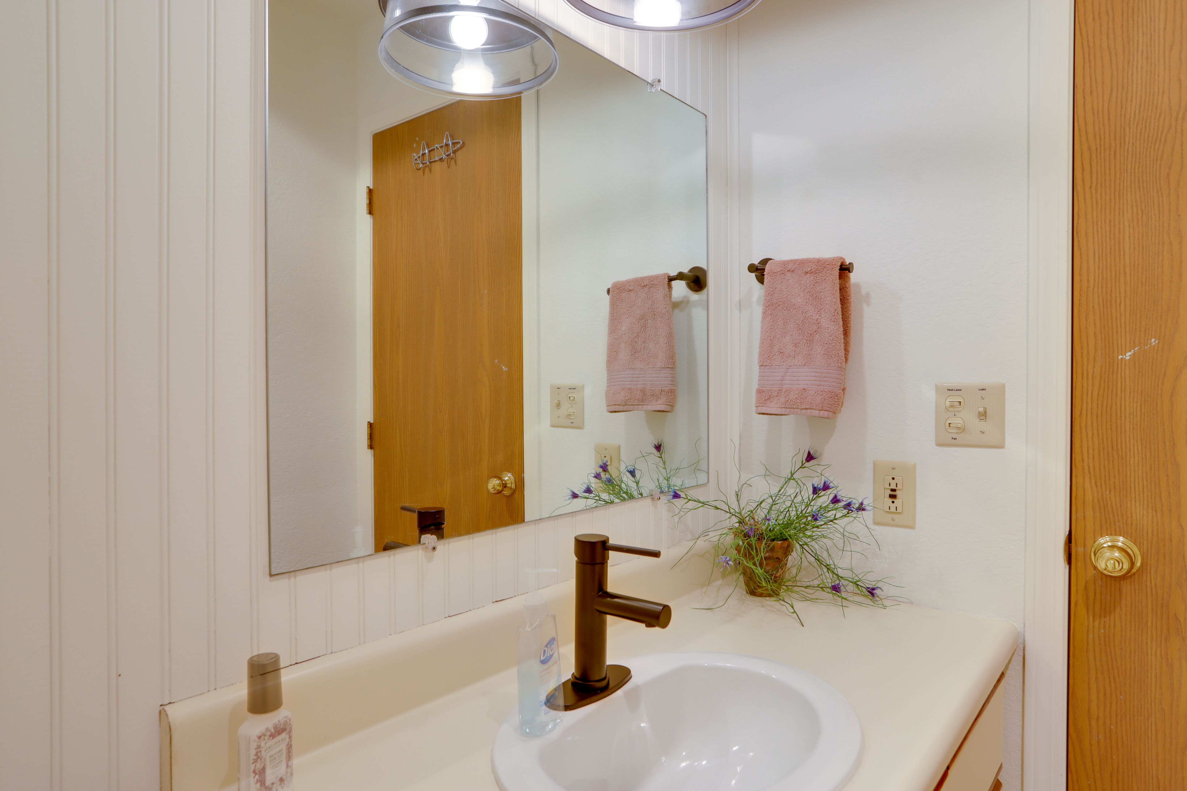 Bathroom | Towels Provided