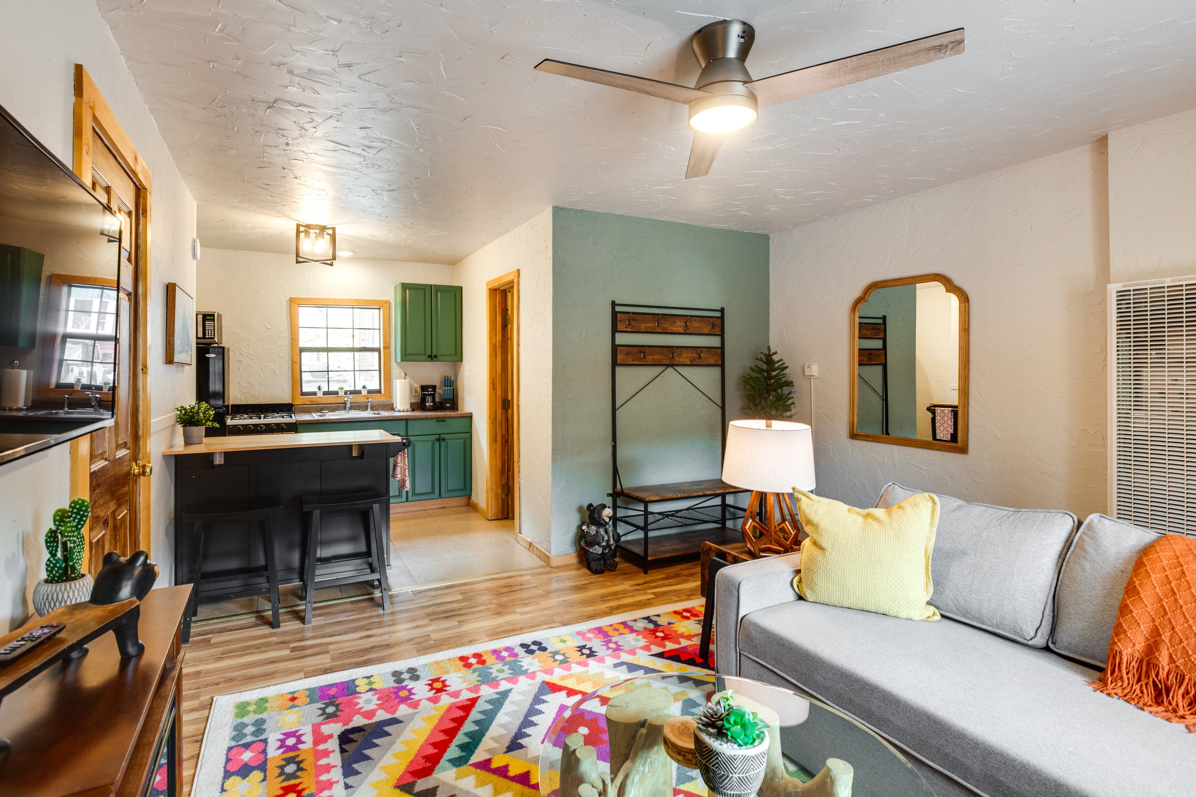 Red River Vacation Rental | 1BR | 1BA | 1 Step Required | 308 Sq Ft