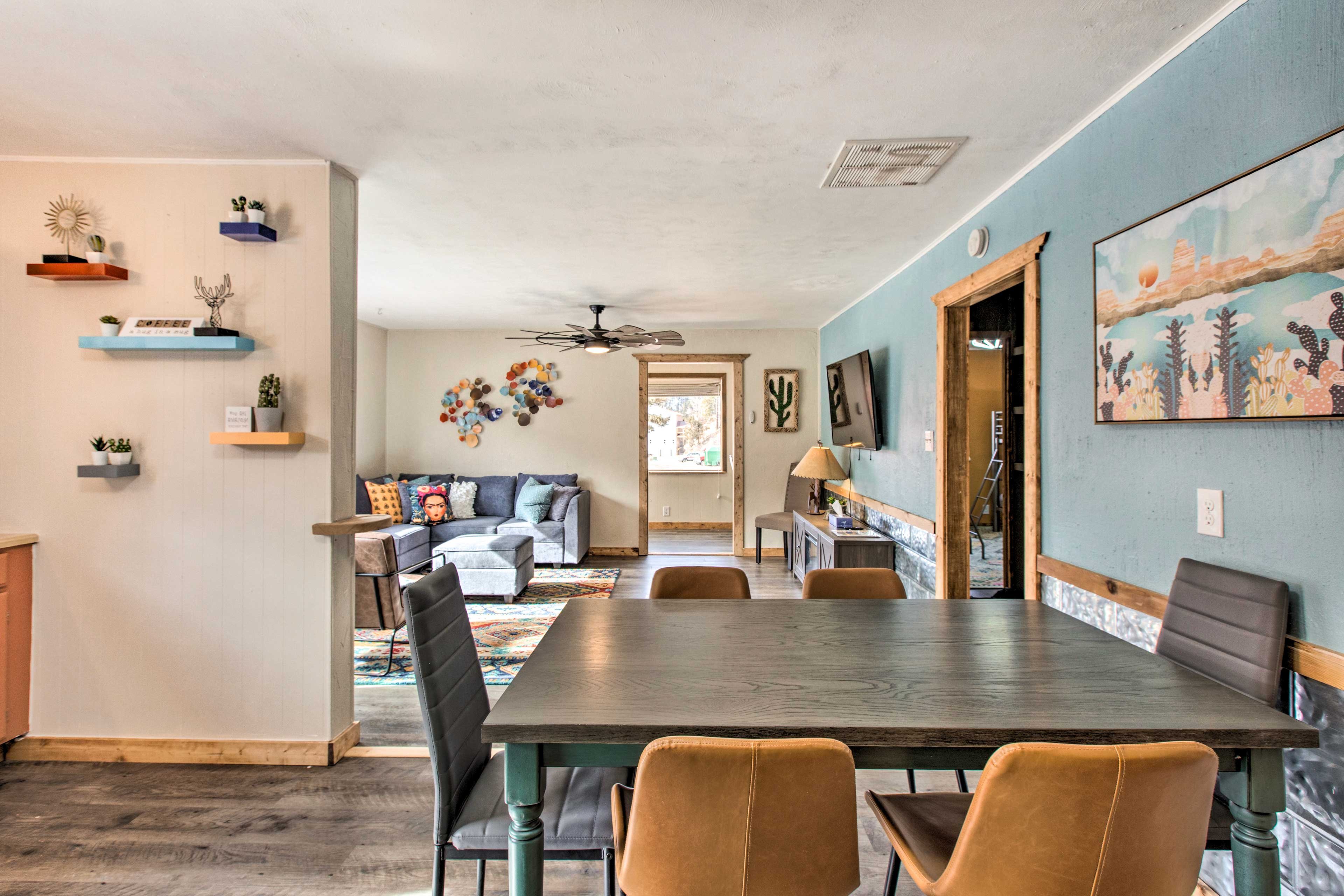 Dining Area | Dishware/Flatware | Trash Bags/Paper Towels