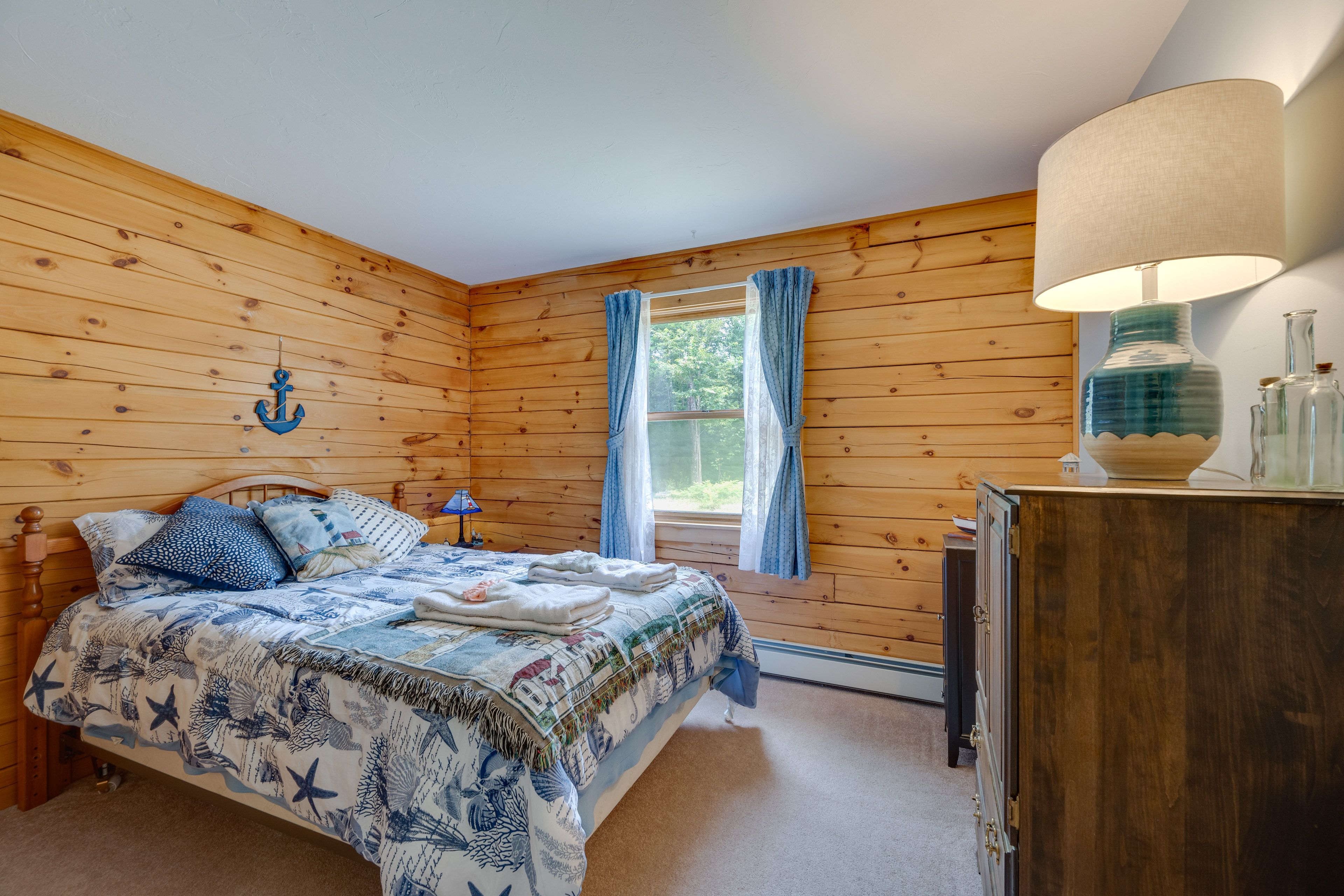 Bedroom 2 | Full Bed | 1st Floor