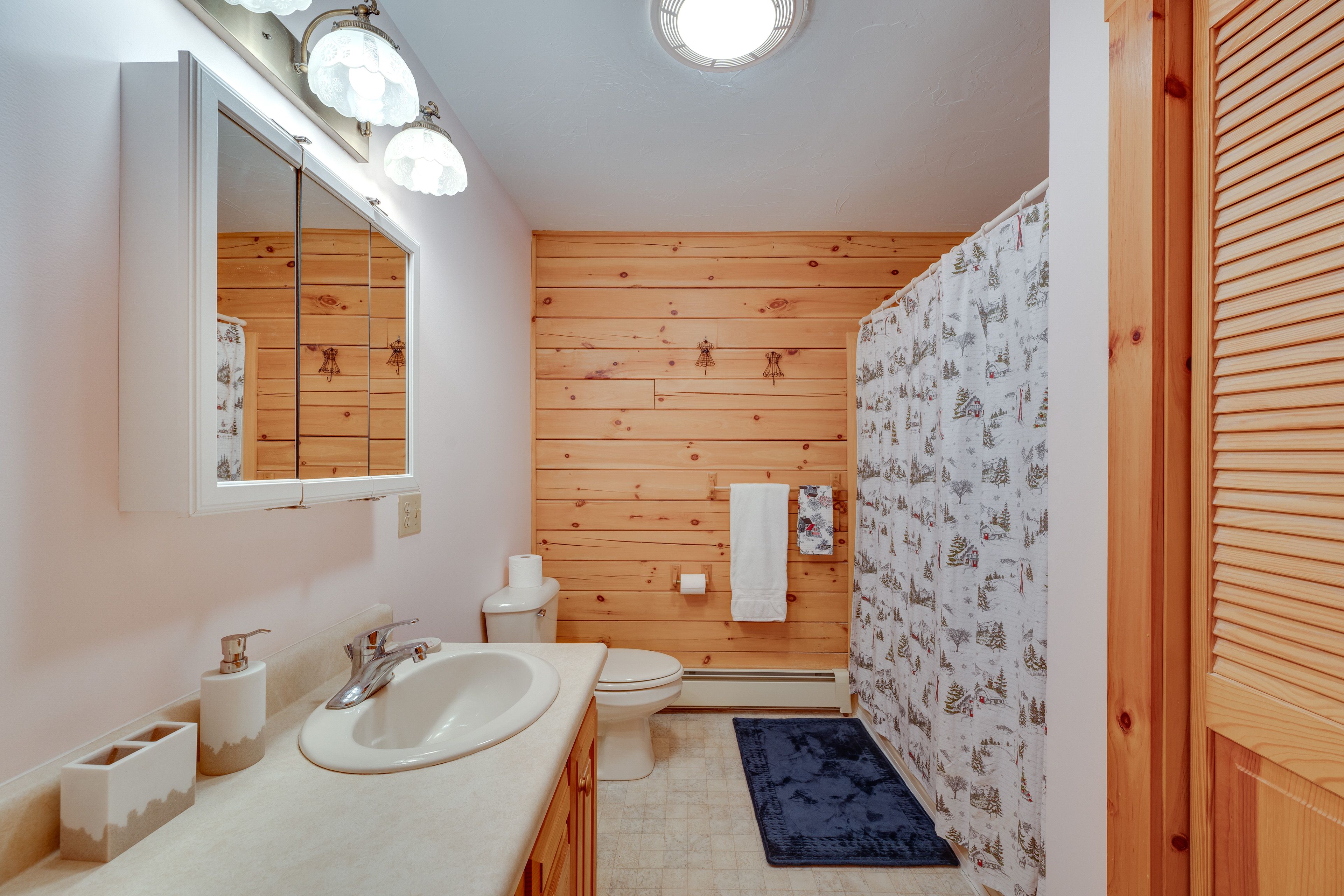 Full Bathroom