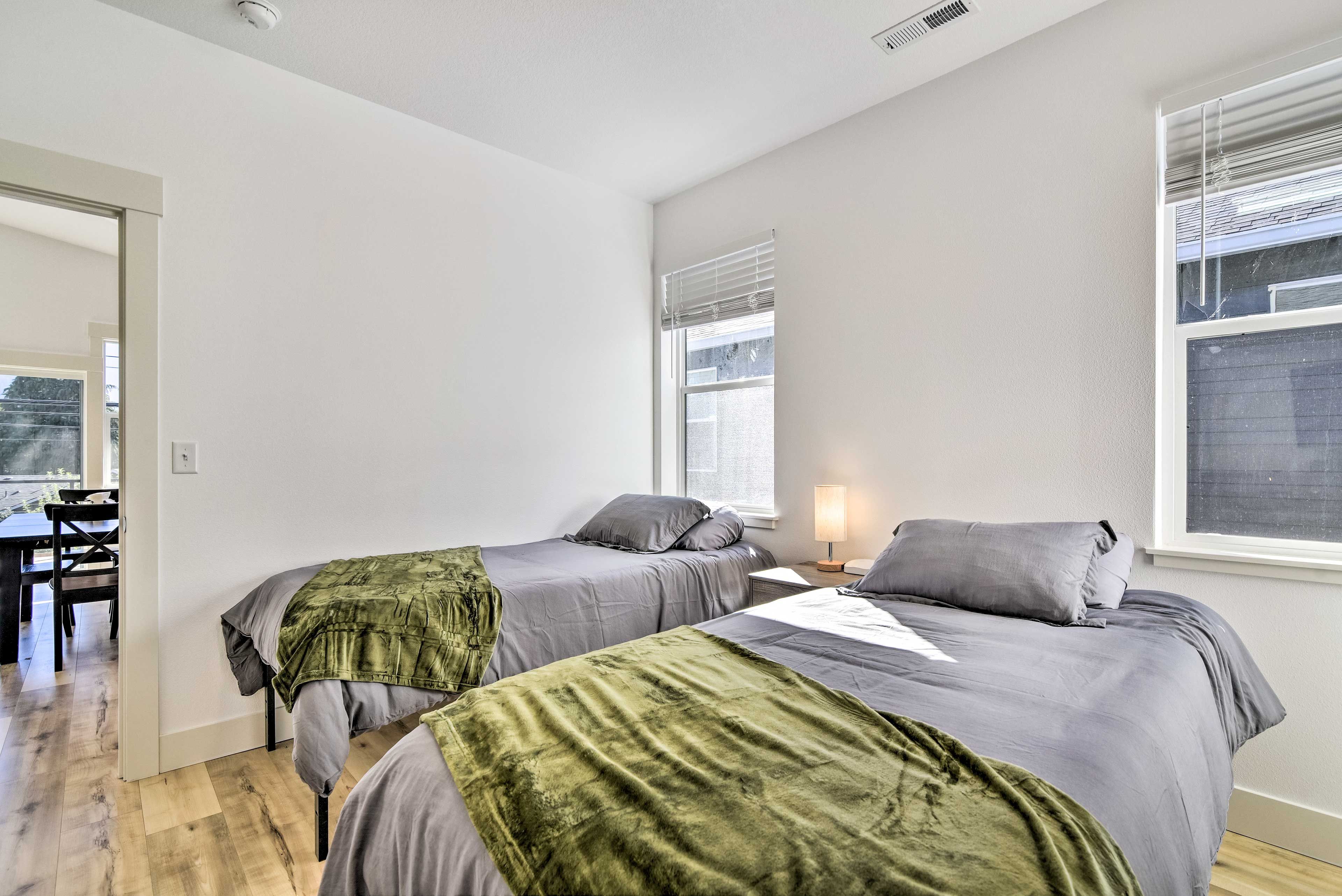 Bedroom 2 | 2 Twin Beds | En-Suite Bathroom | 2nd Floor (Main Floor)