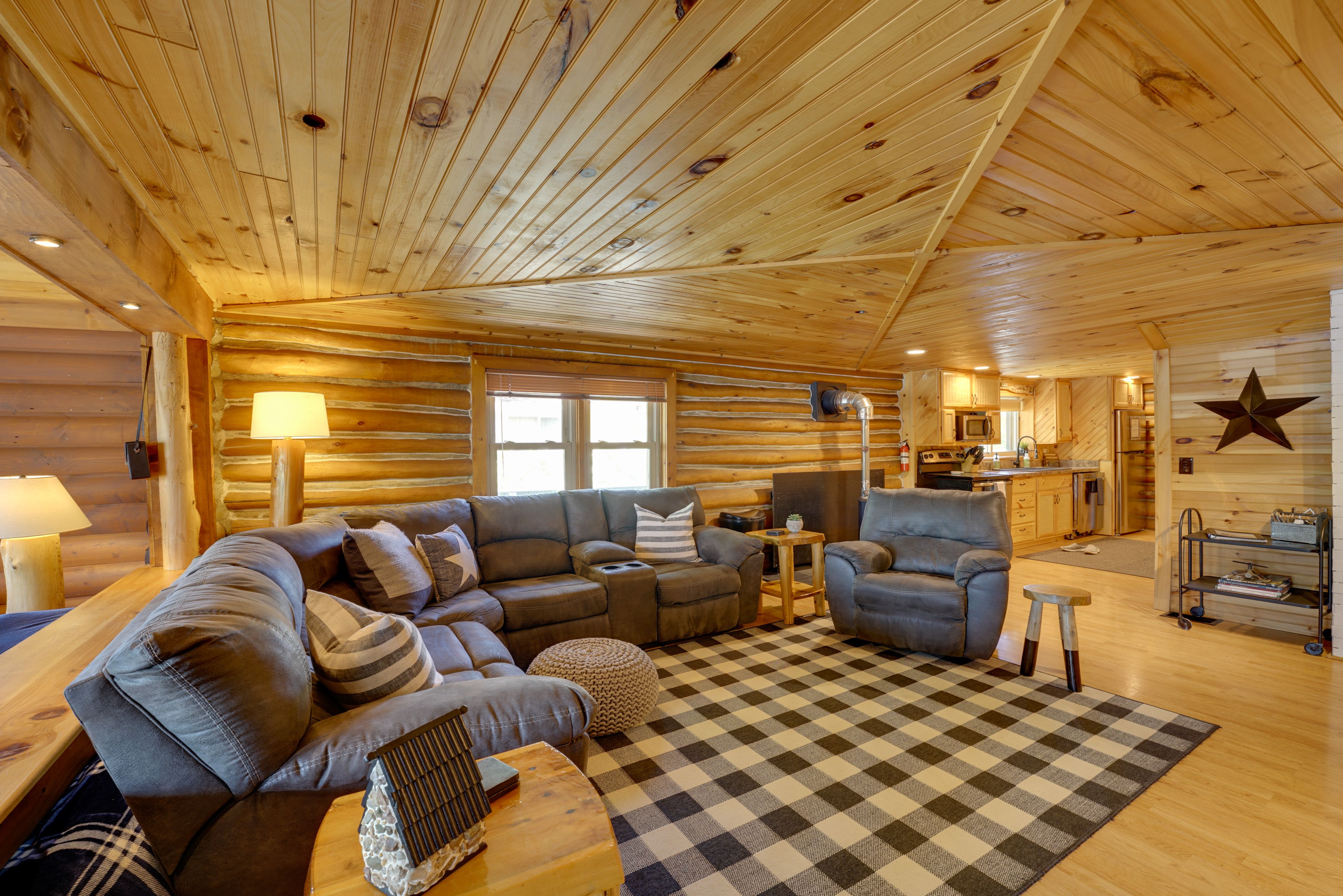 Den | Smart TVs | DVD Player | Books | Board Games