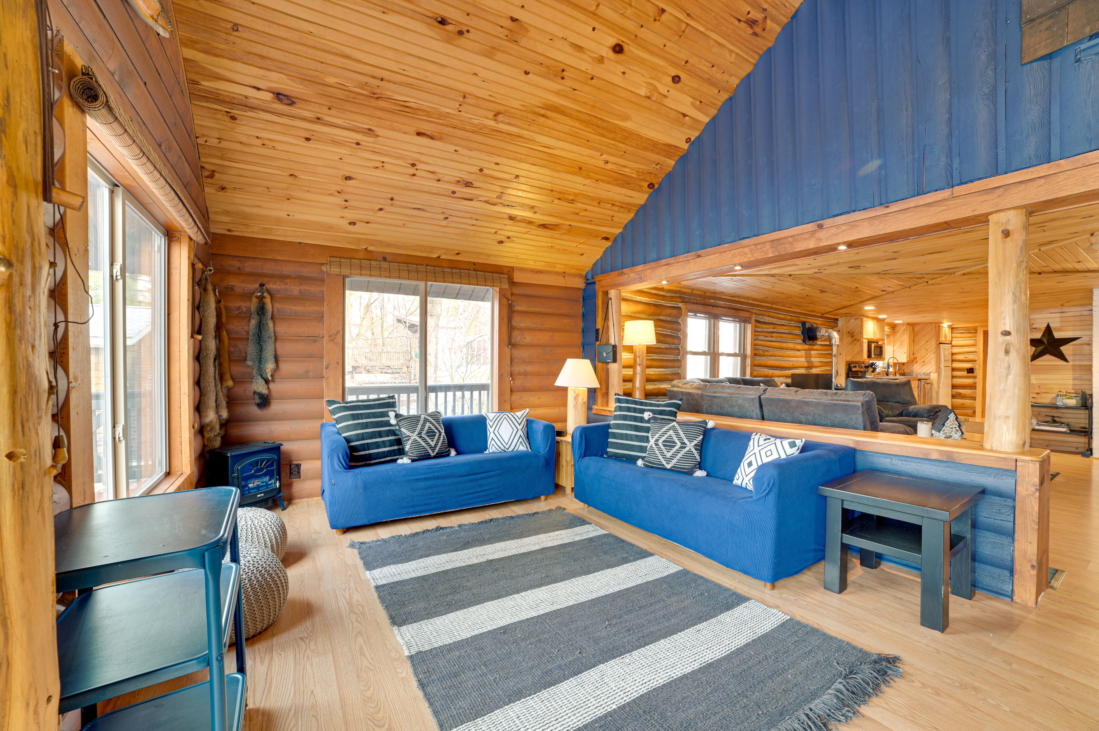 Living Room | Electric Stove | Free WiFi | Central Heat & A/C | Main Level