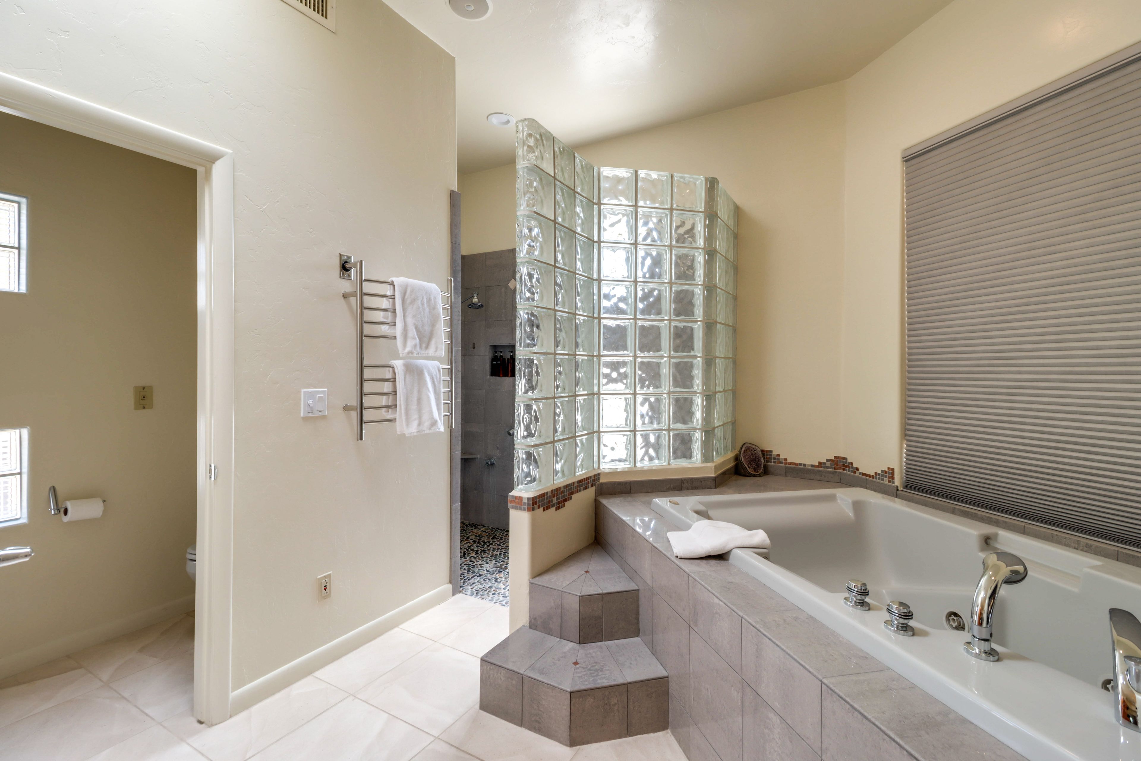 En-Suite Bath