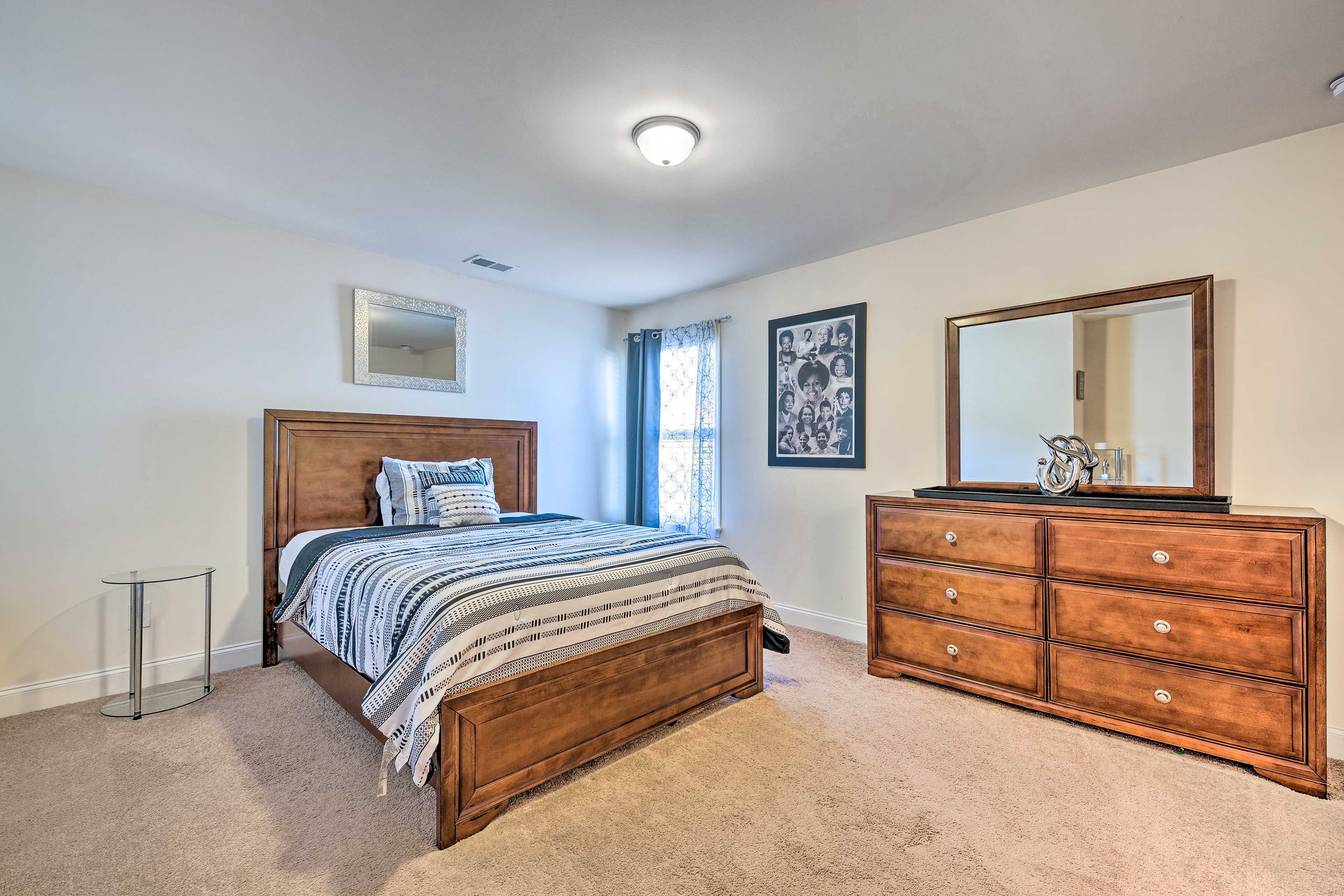 Bedroom 2 | Queen Bed | 2nd Floor | En-Suite Shared Bathroom