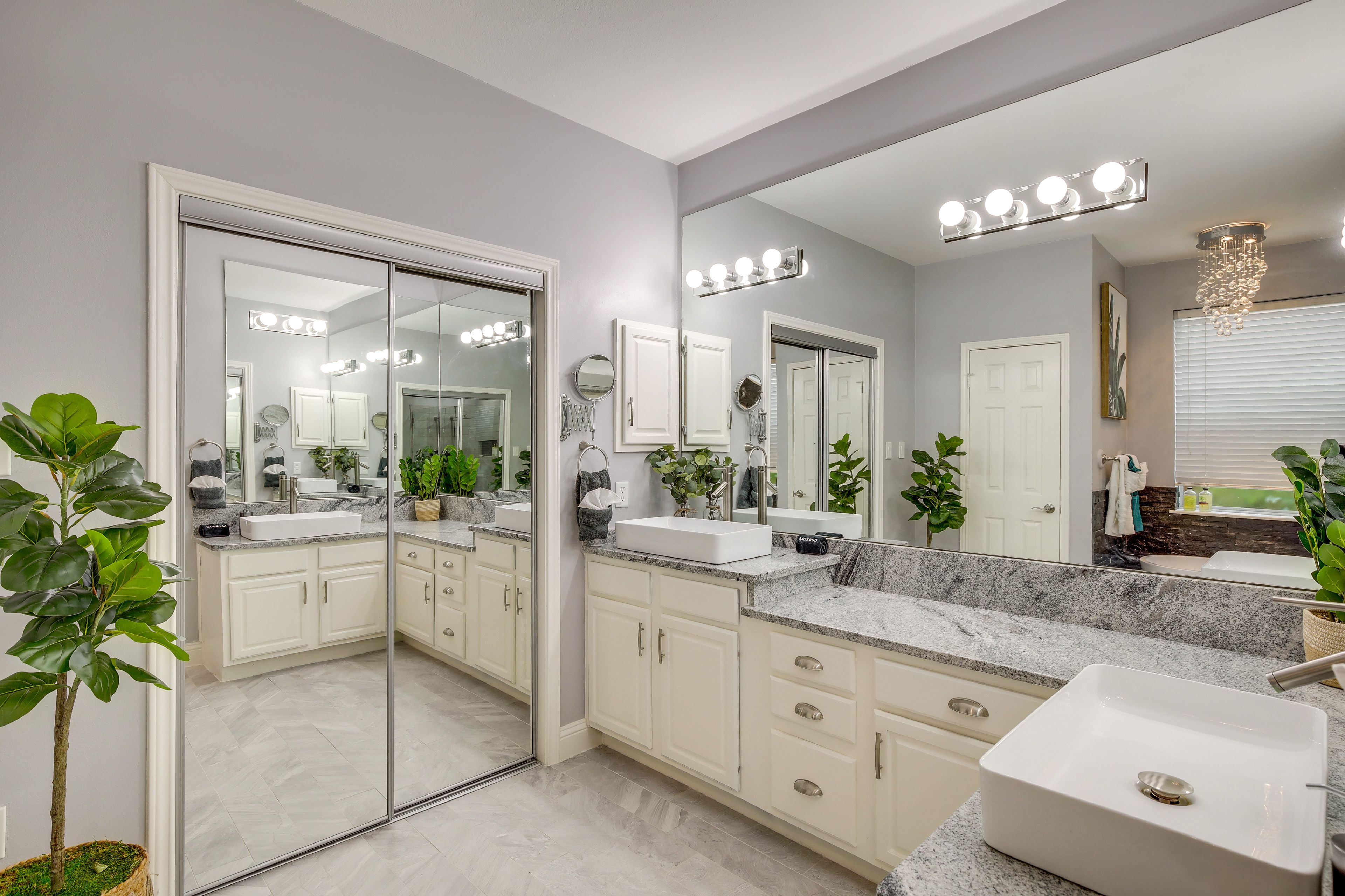 En-Suite Bathroom | Towels Provided | Complimentary Toiletries