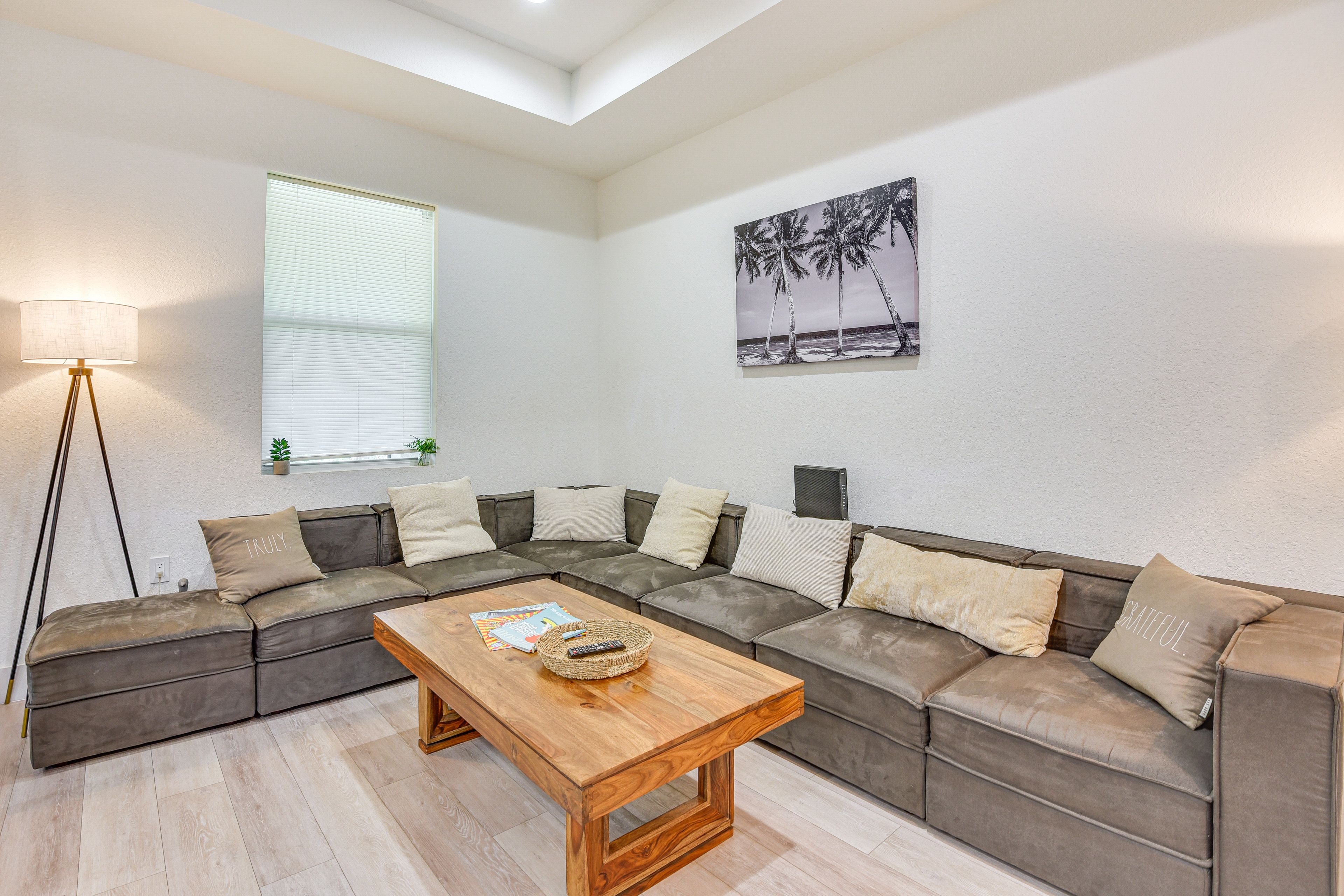 Living Room | Free WiFi | Central A/C | Flat-Screen TV