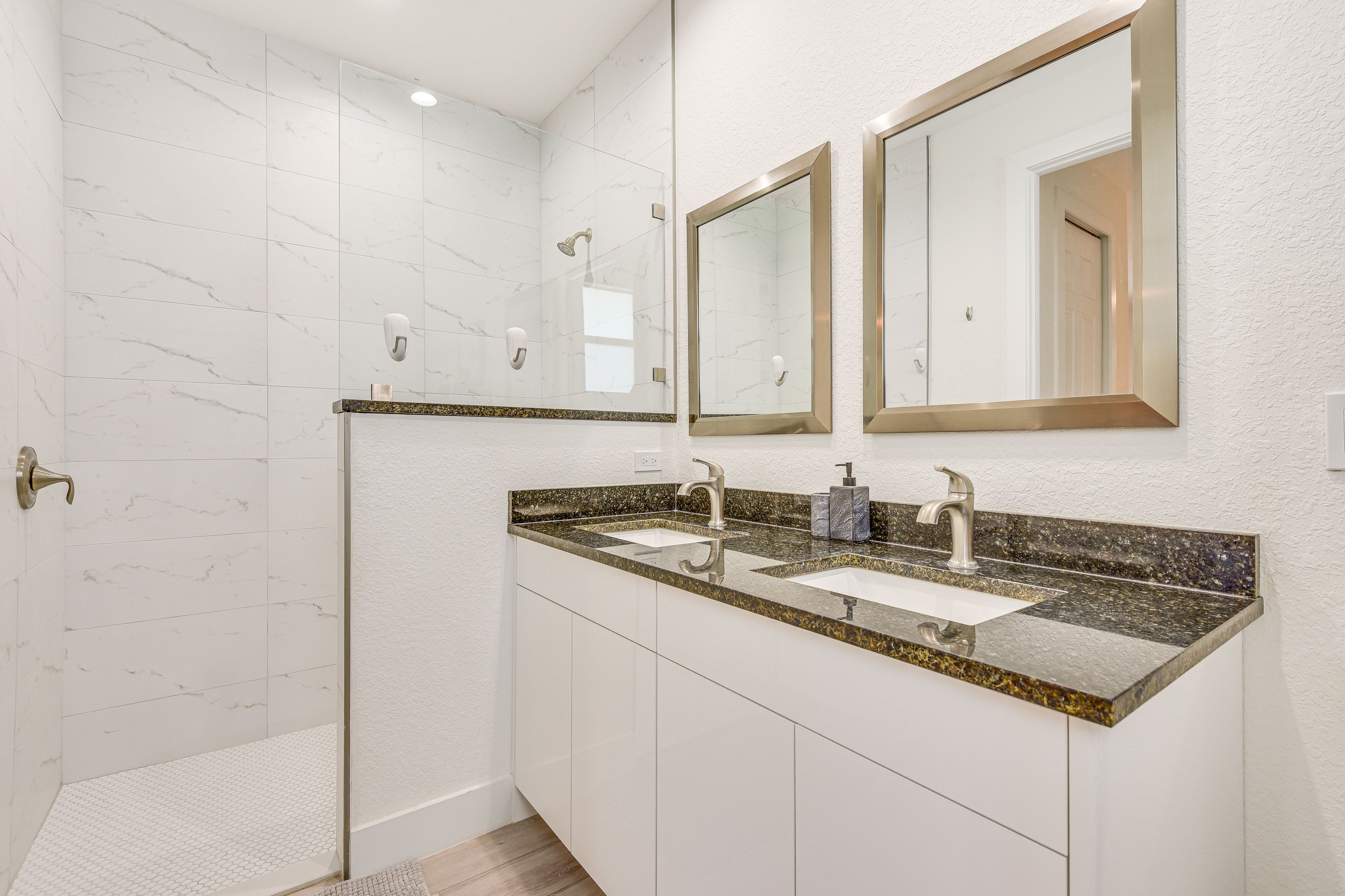 En-Suite Bathroom