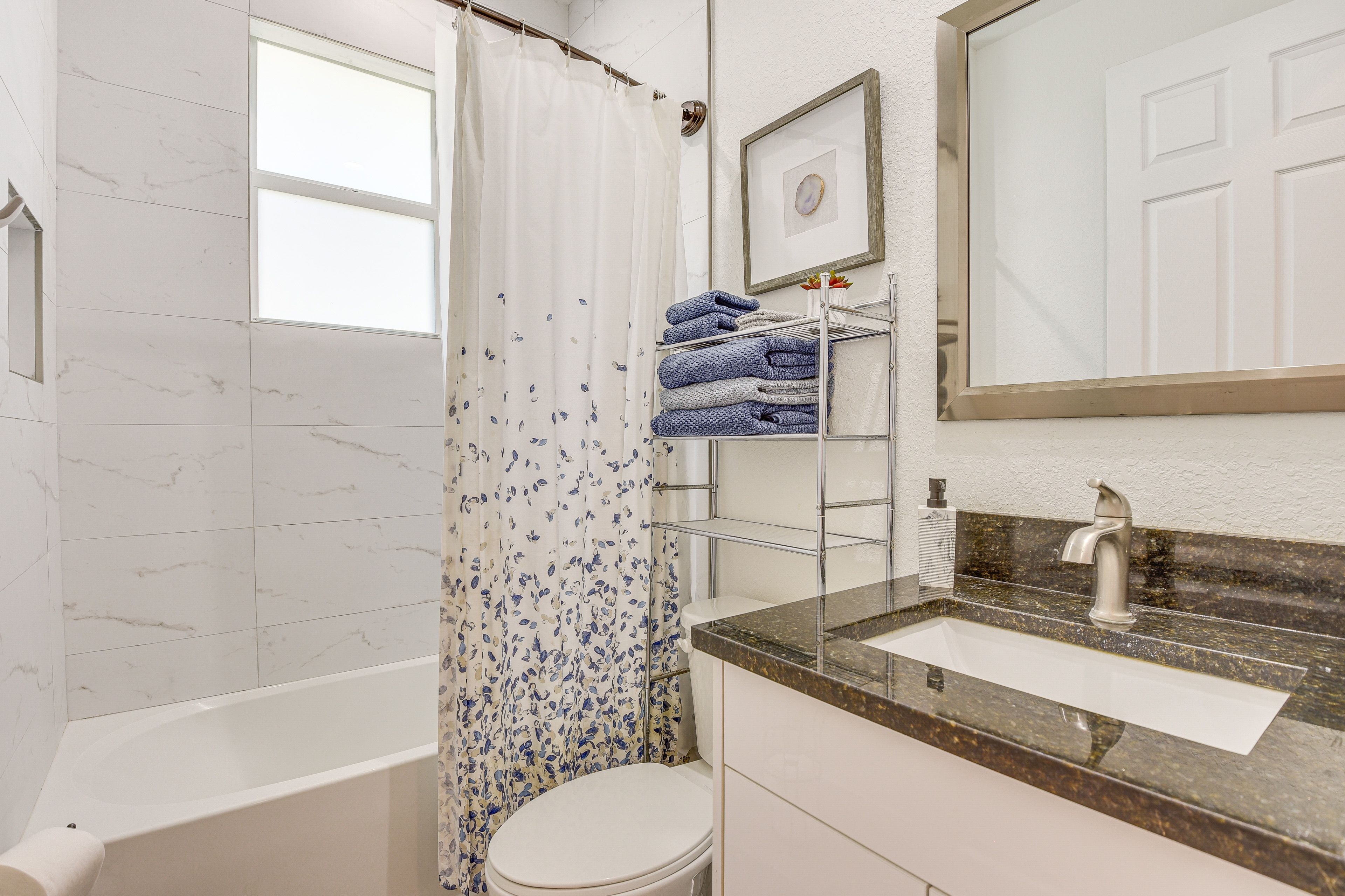 Full Bathroom