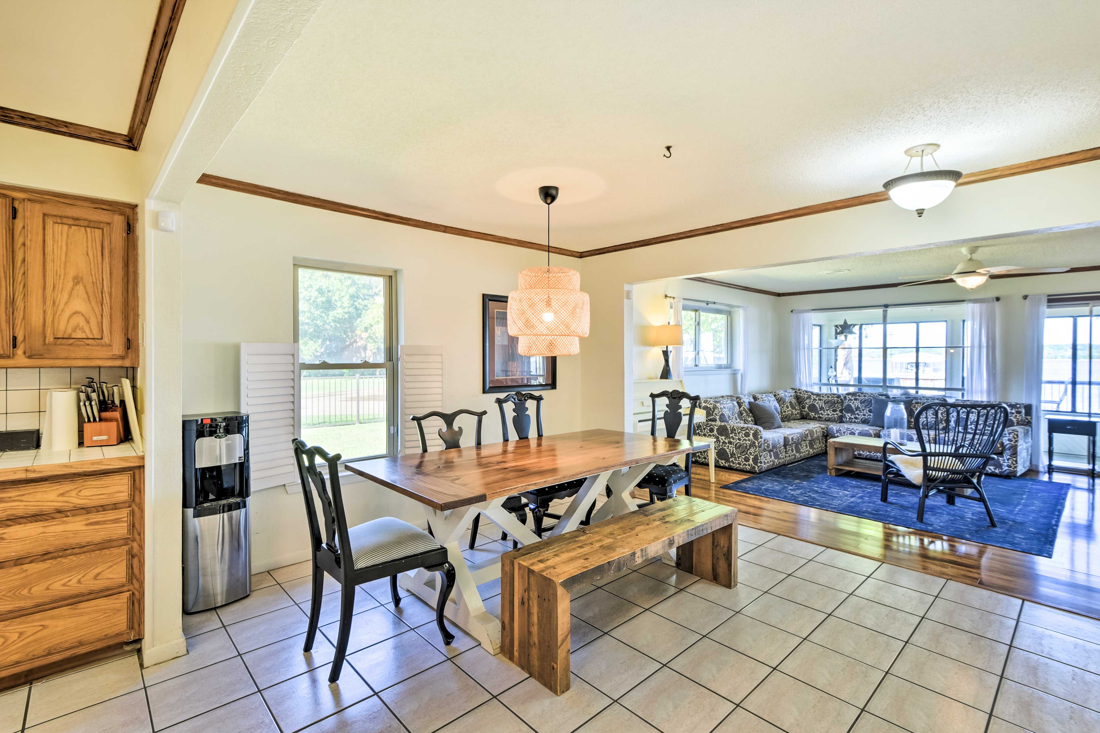 Dining Area | Dishware/Flatware