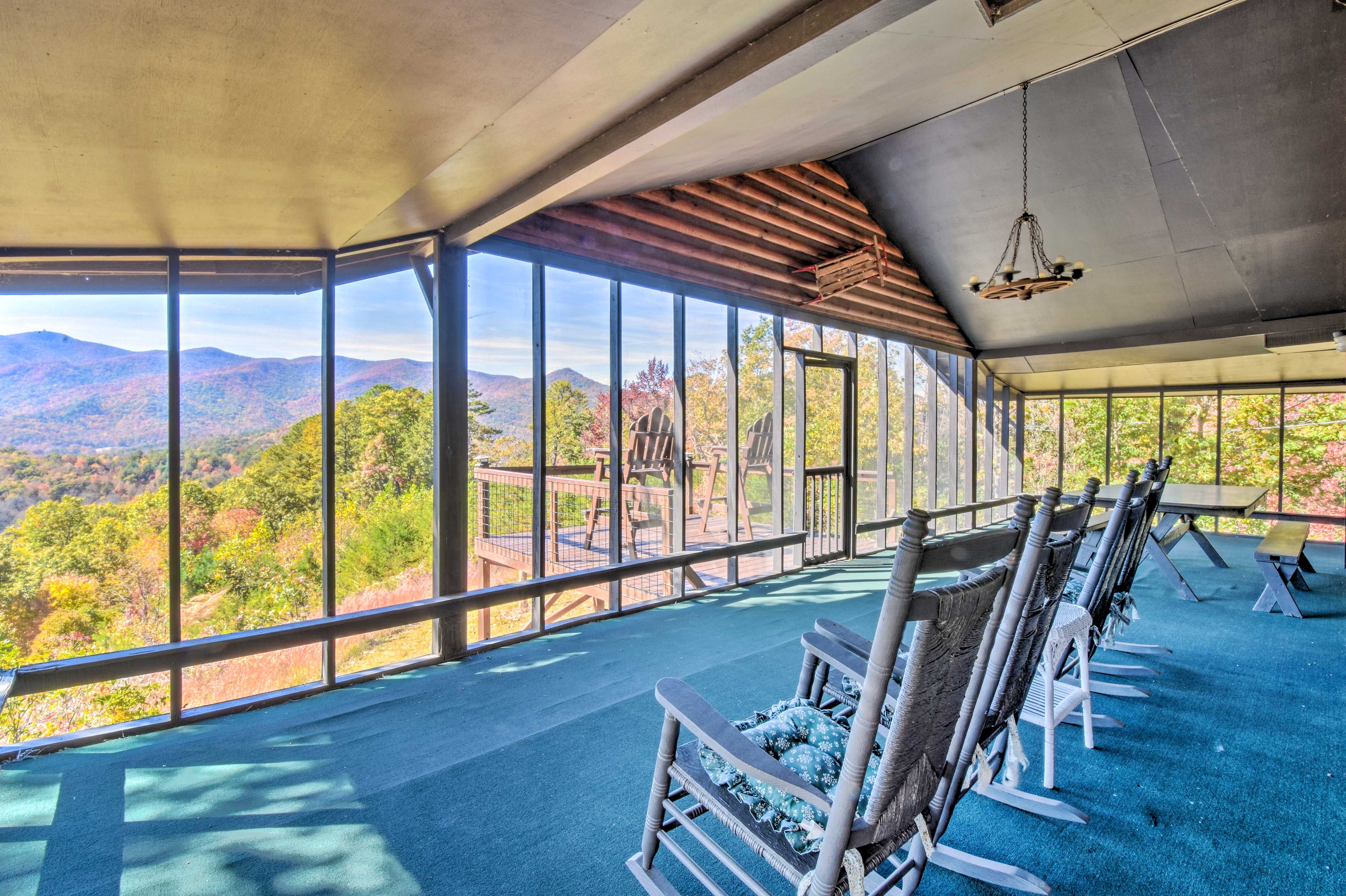 Screened-In Porch