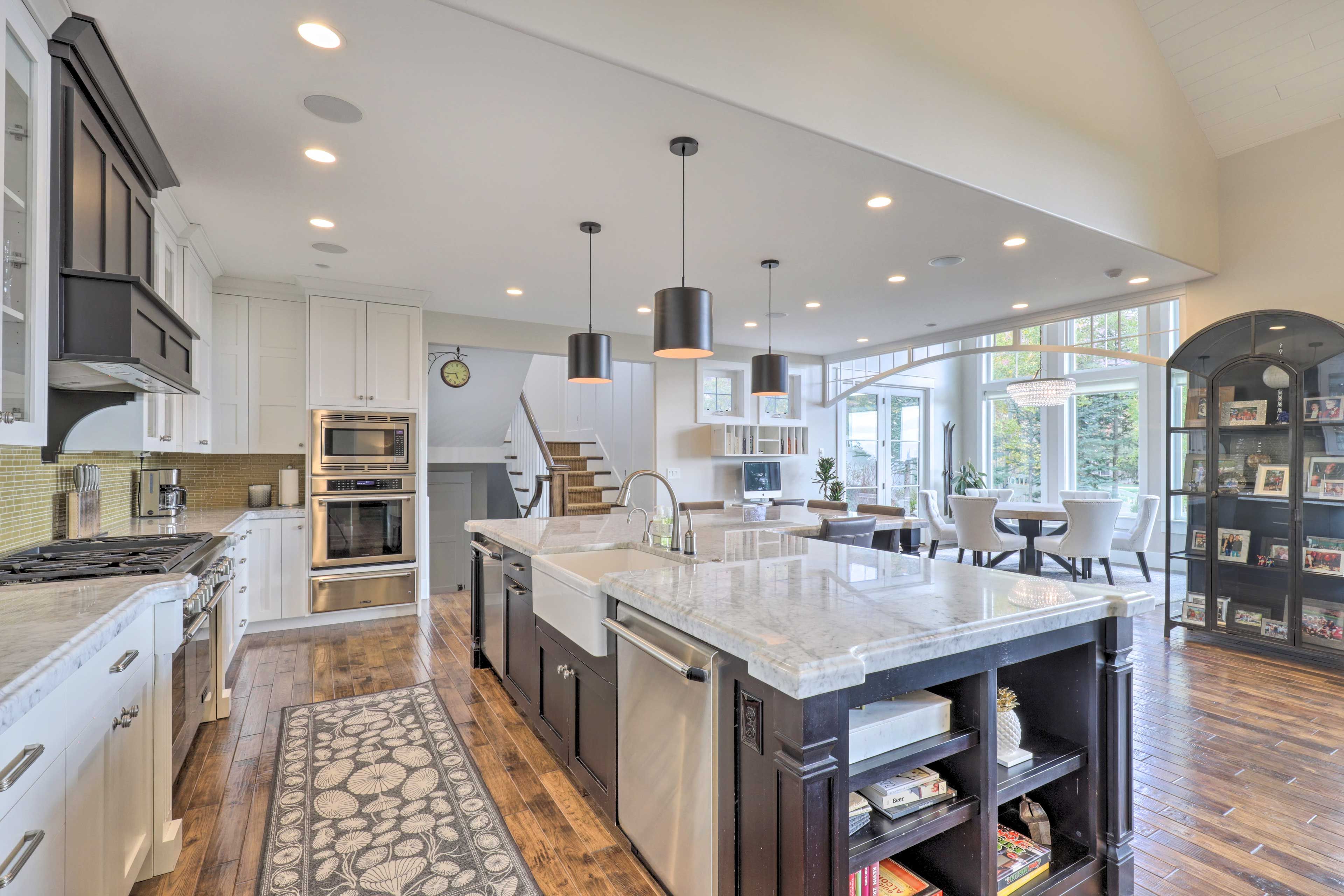 Kitchen | Drip Coffee Maker | Toaster | Spices