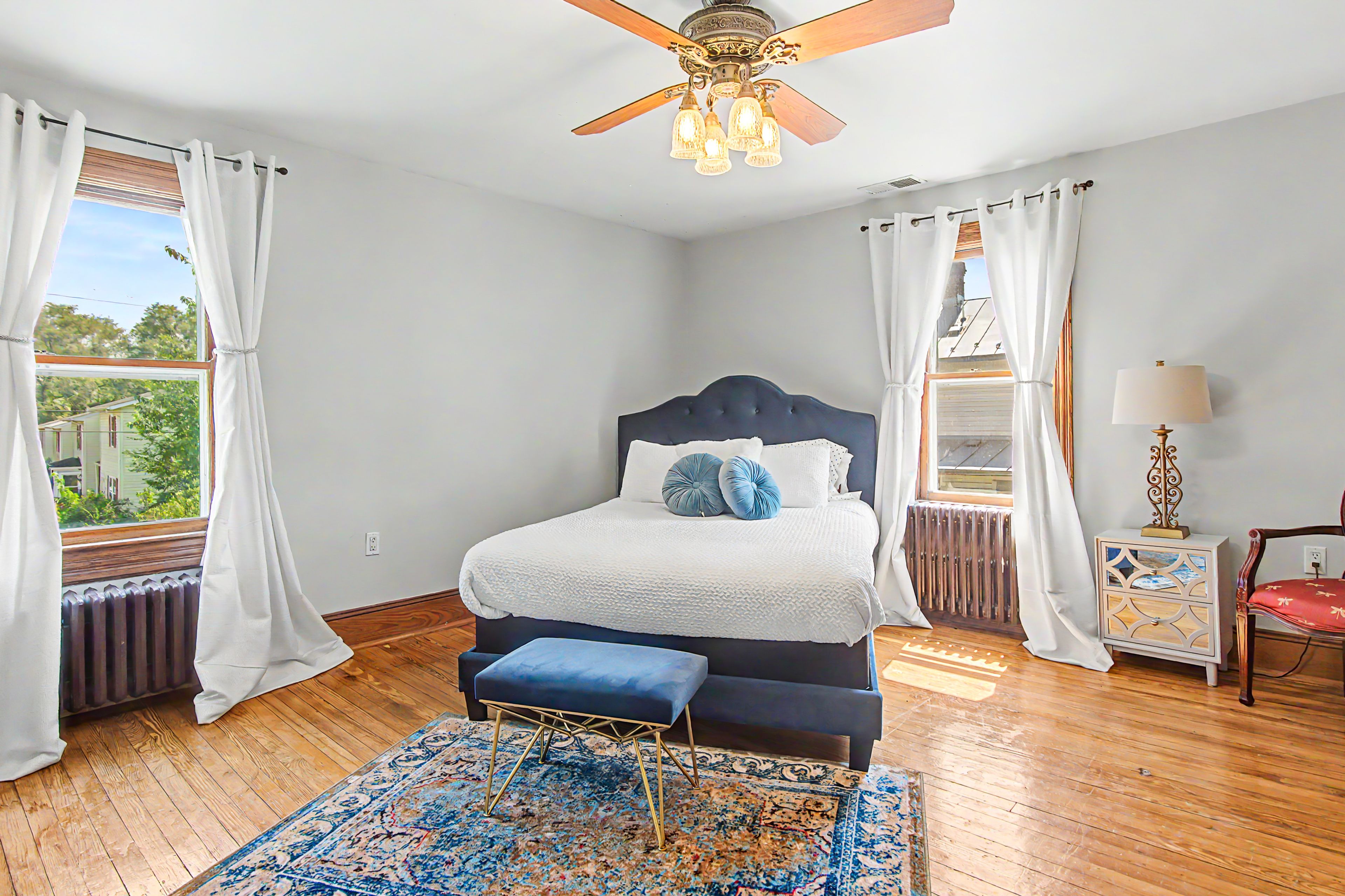 Bedroom 3 | Queen Bed
