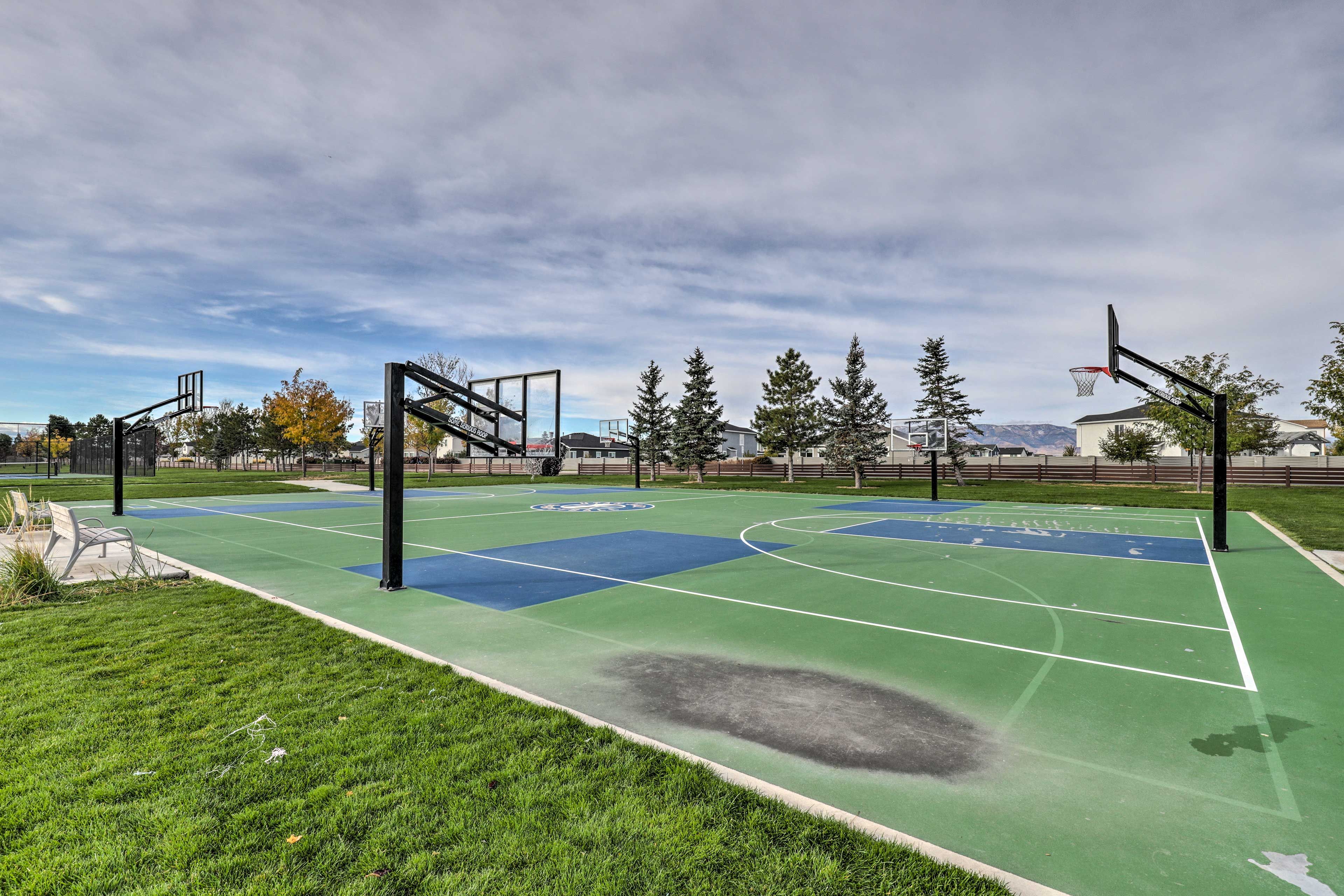 Vineyard Grove Park Basketball Courts