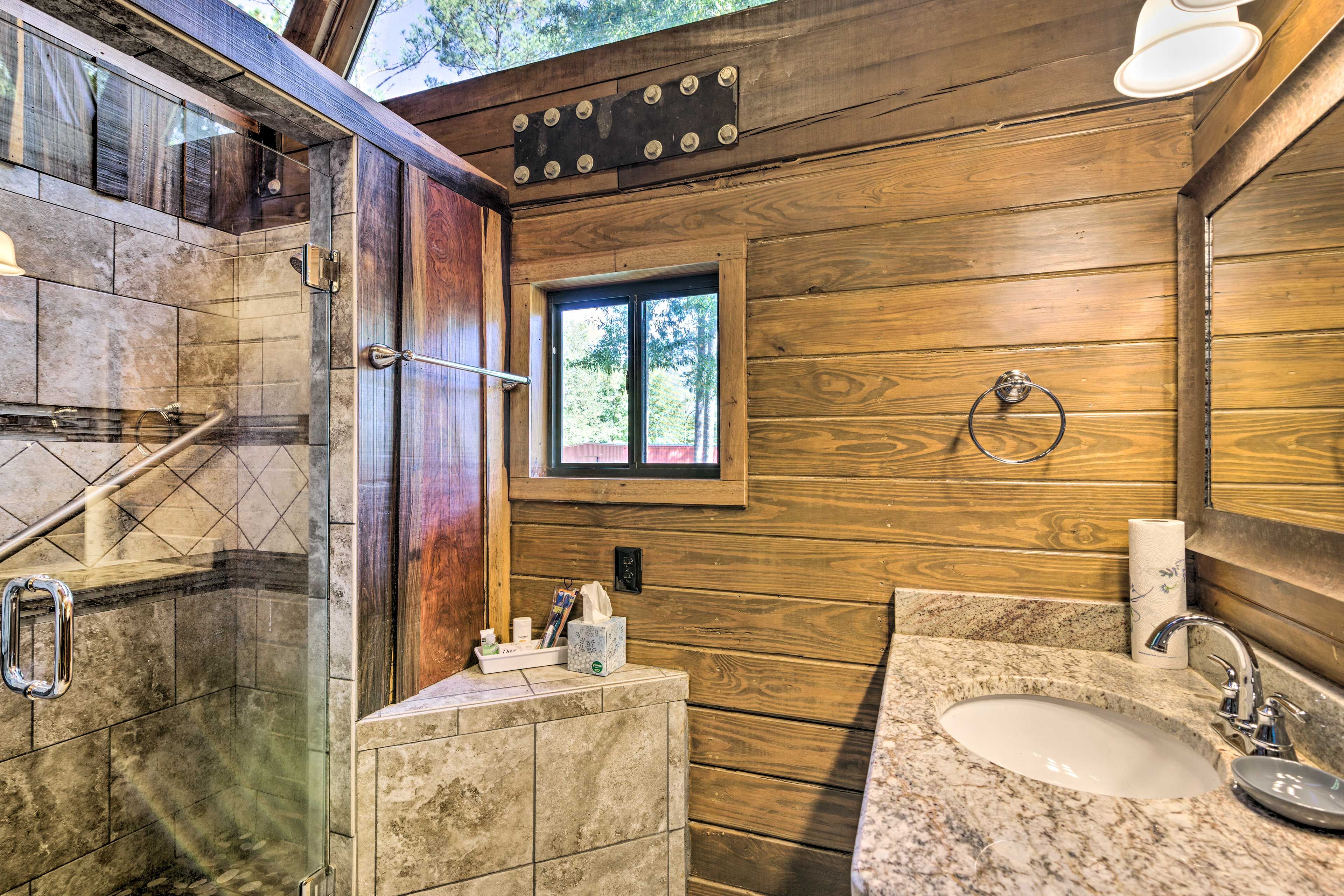 Full Bath | Hair Dryer | Towels Provided