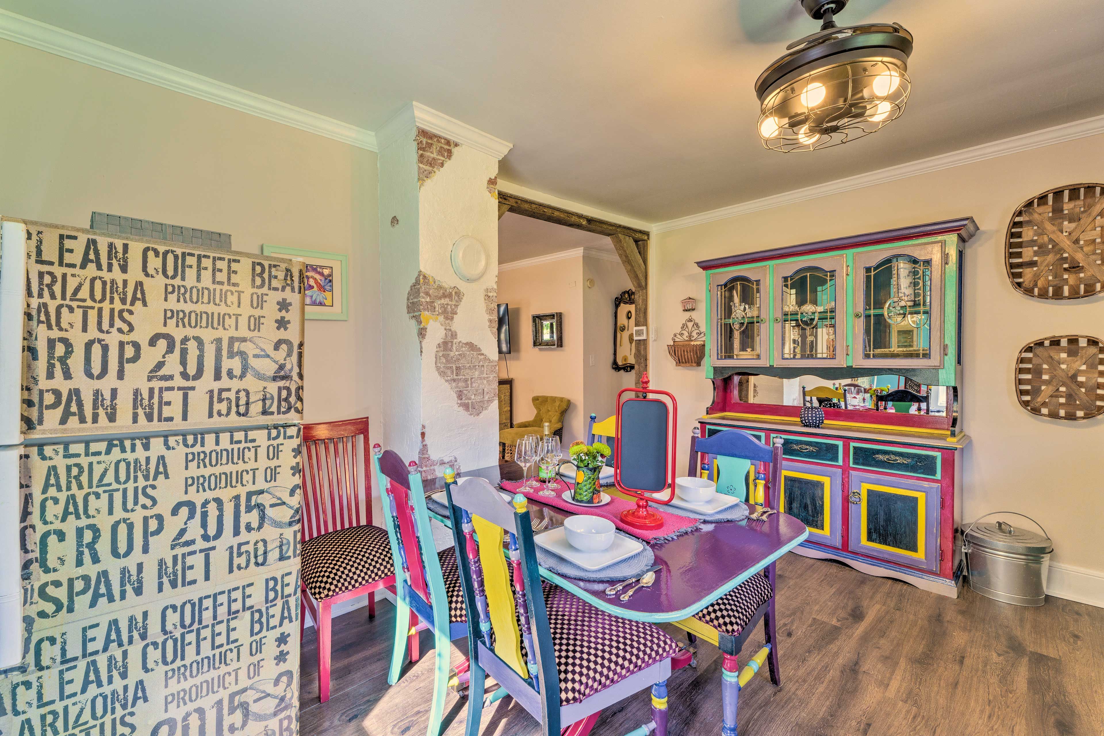 Dining Area | Dishware/Flatware