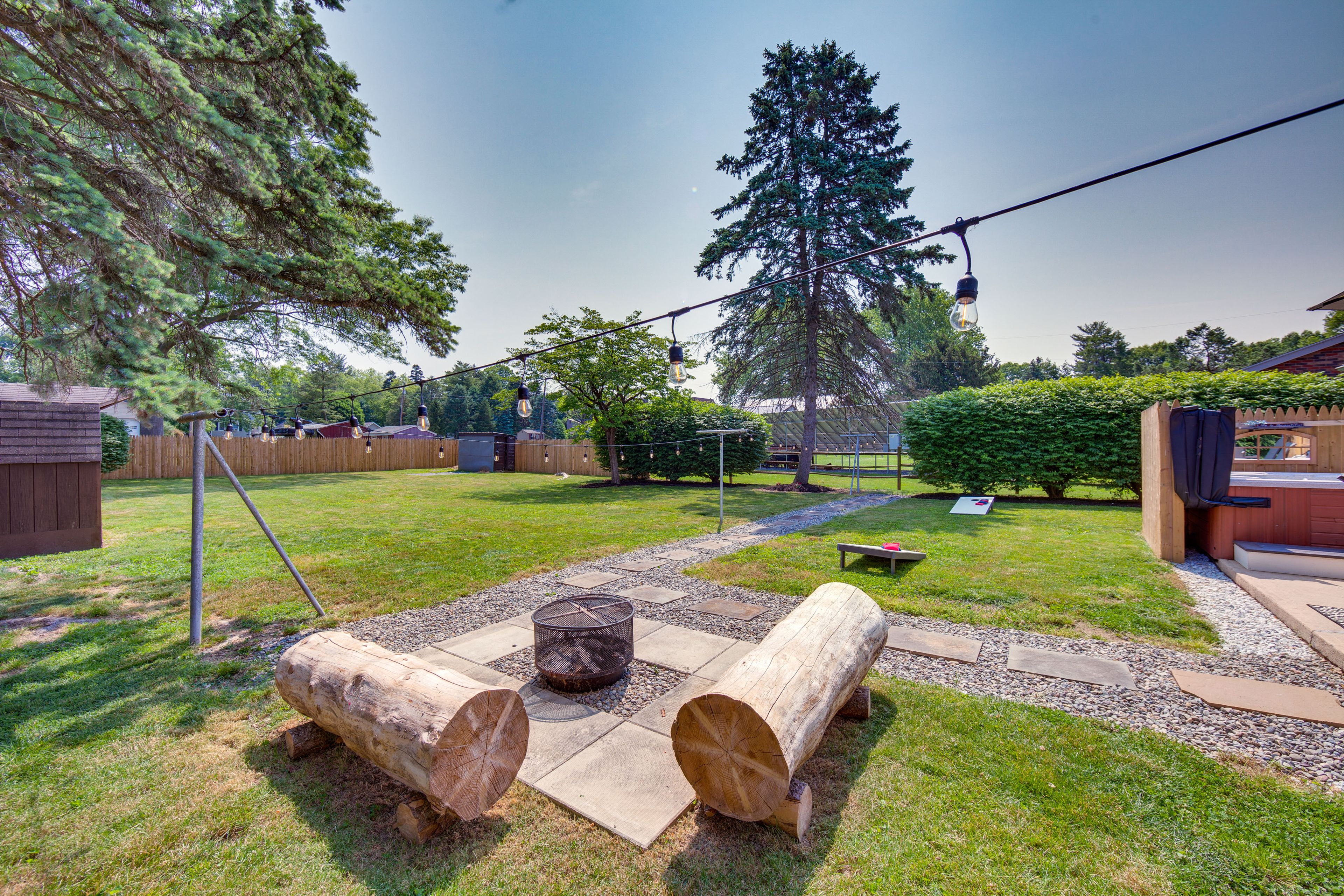 Fenced Backyard | Self Check-In | Walk to Park