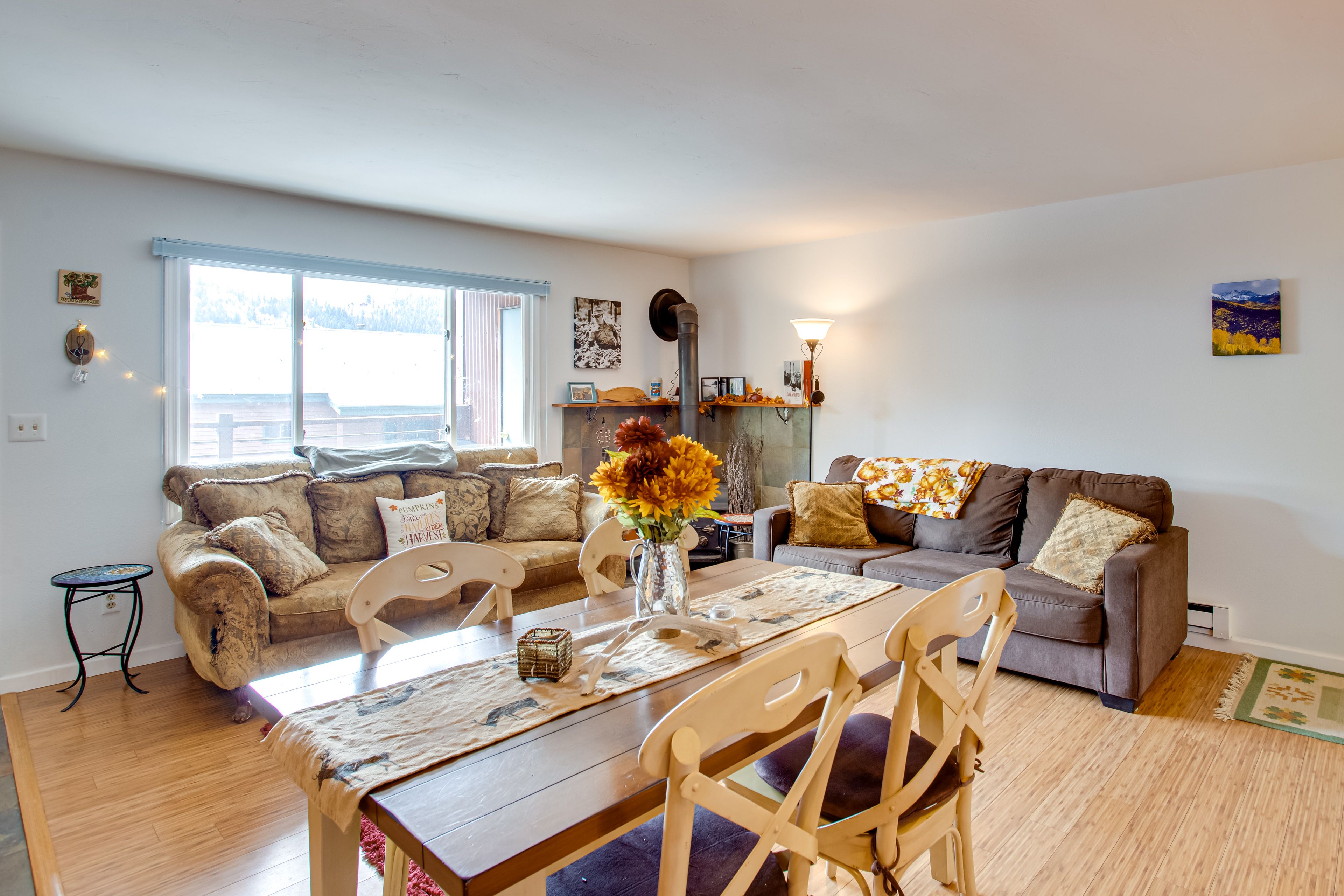 Living Area | Self Check-In