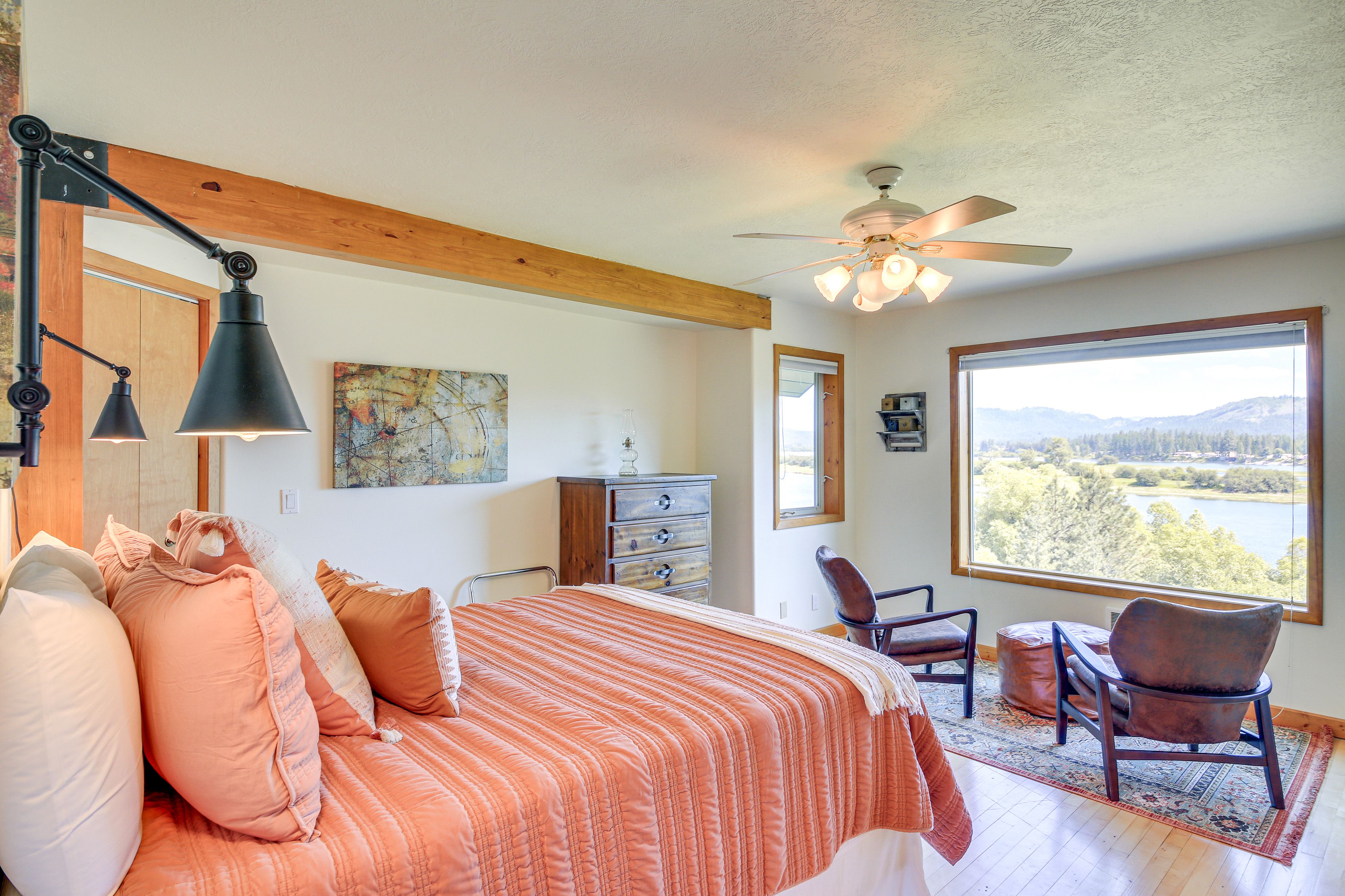 Back Loft | Queen Bed