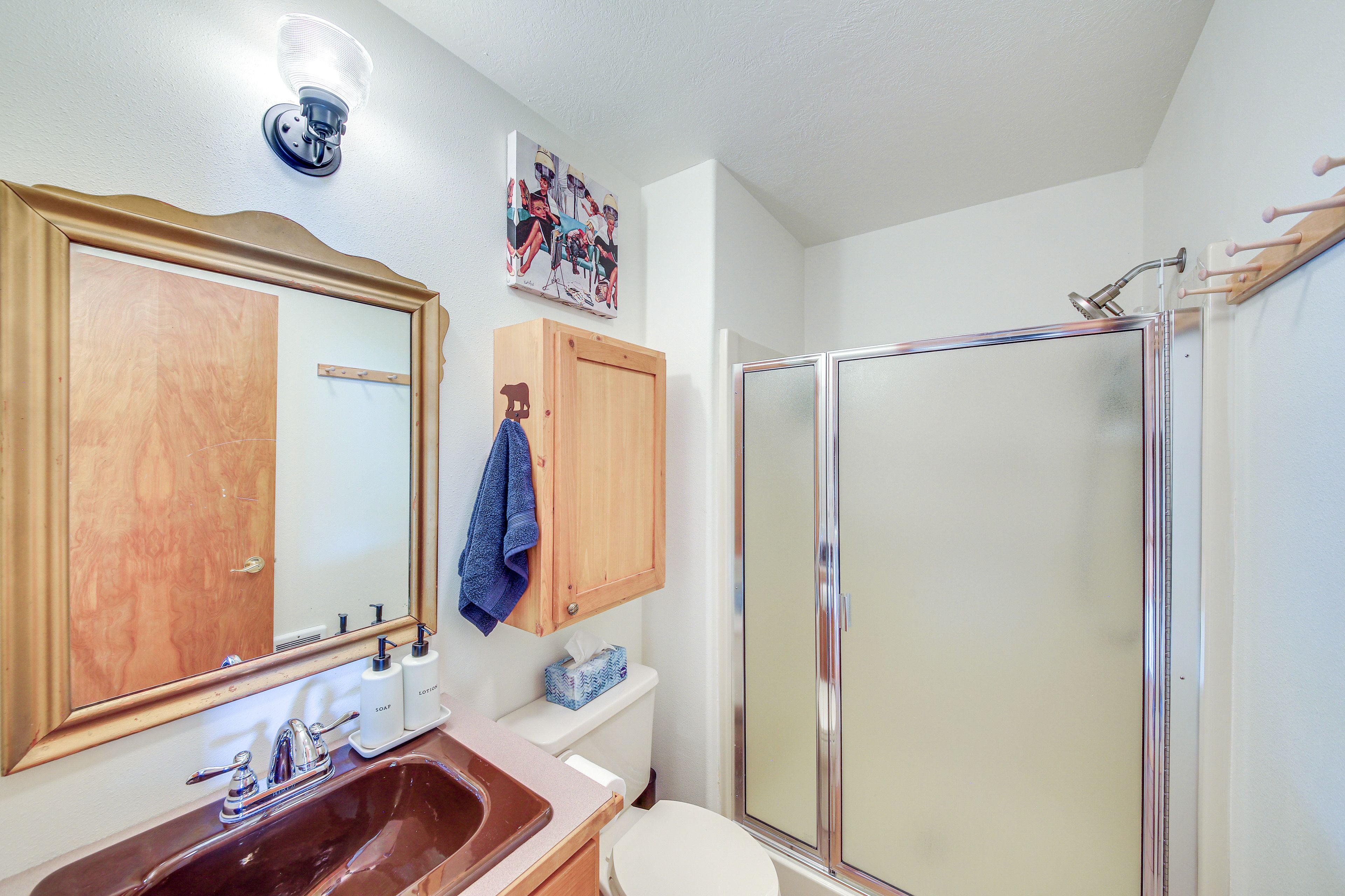 Bathroom | Upper Level