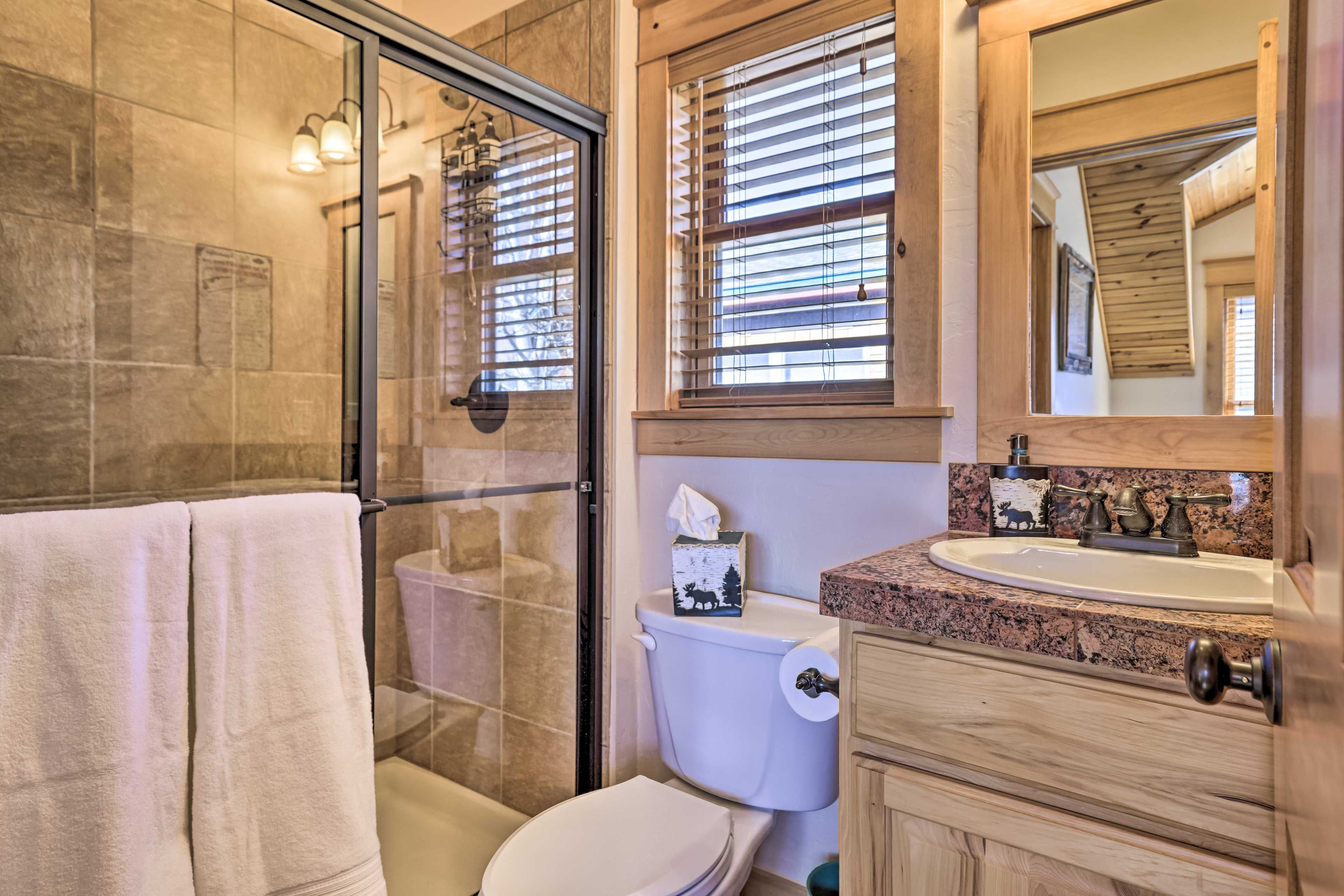 Full En-Suite Bathroom