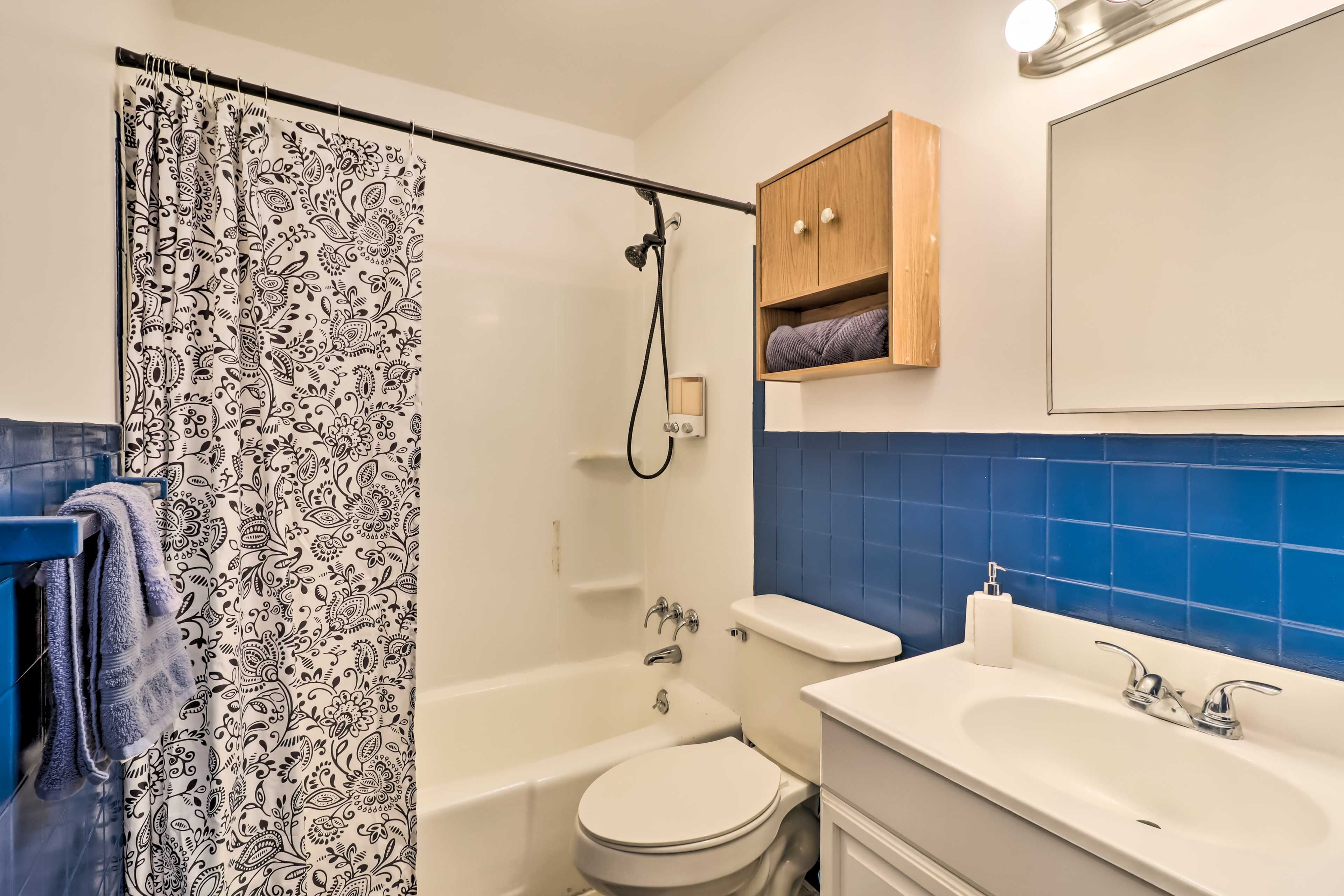 Full Bath | Hair Dryer | Towels Provided