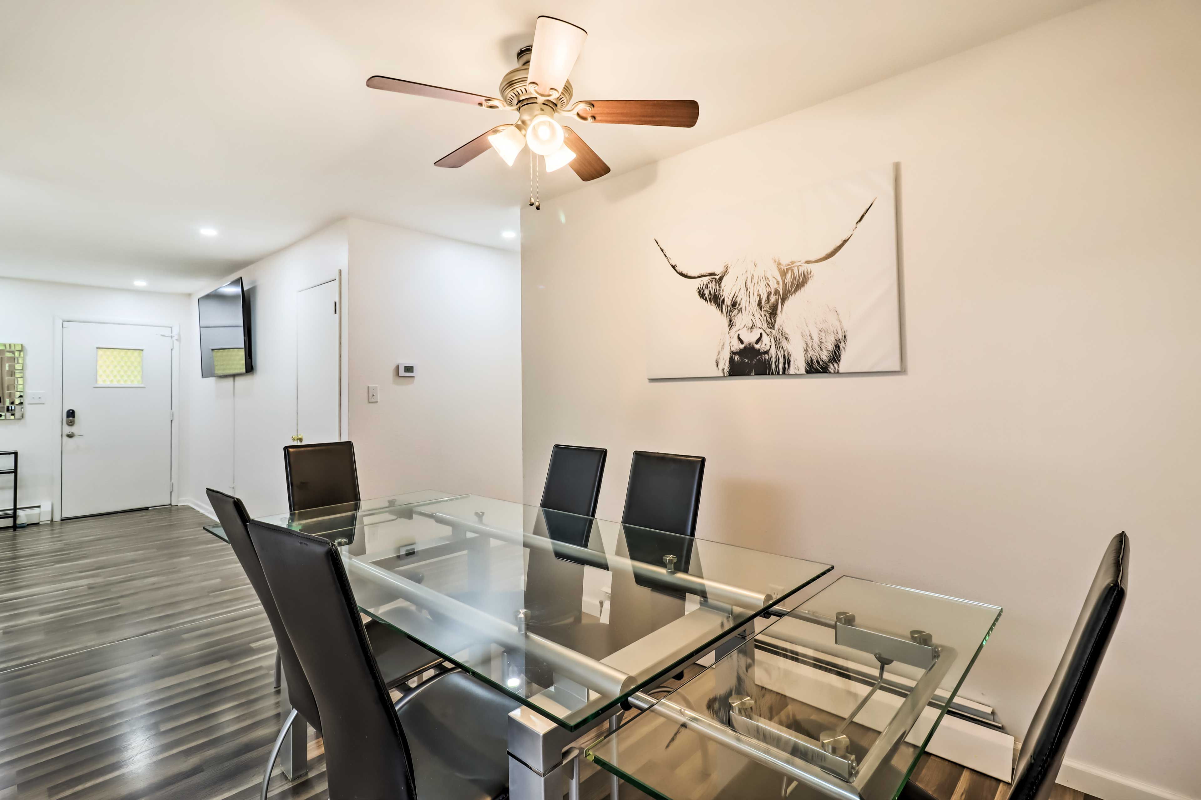Dining Area | Dishware & Flatware