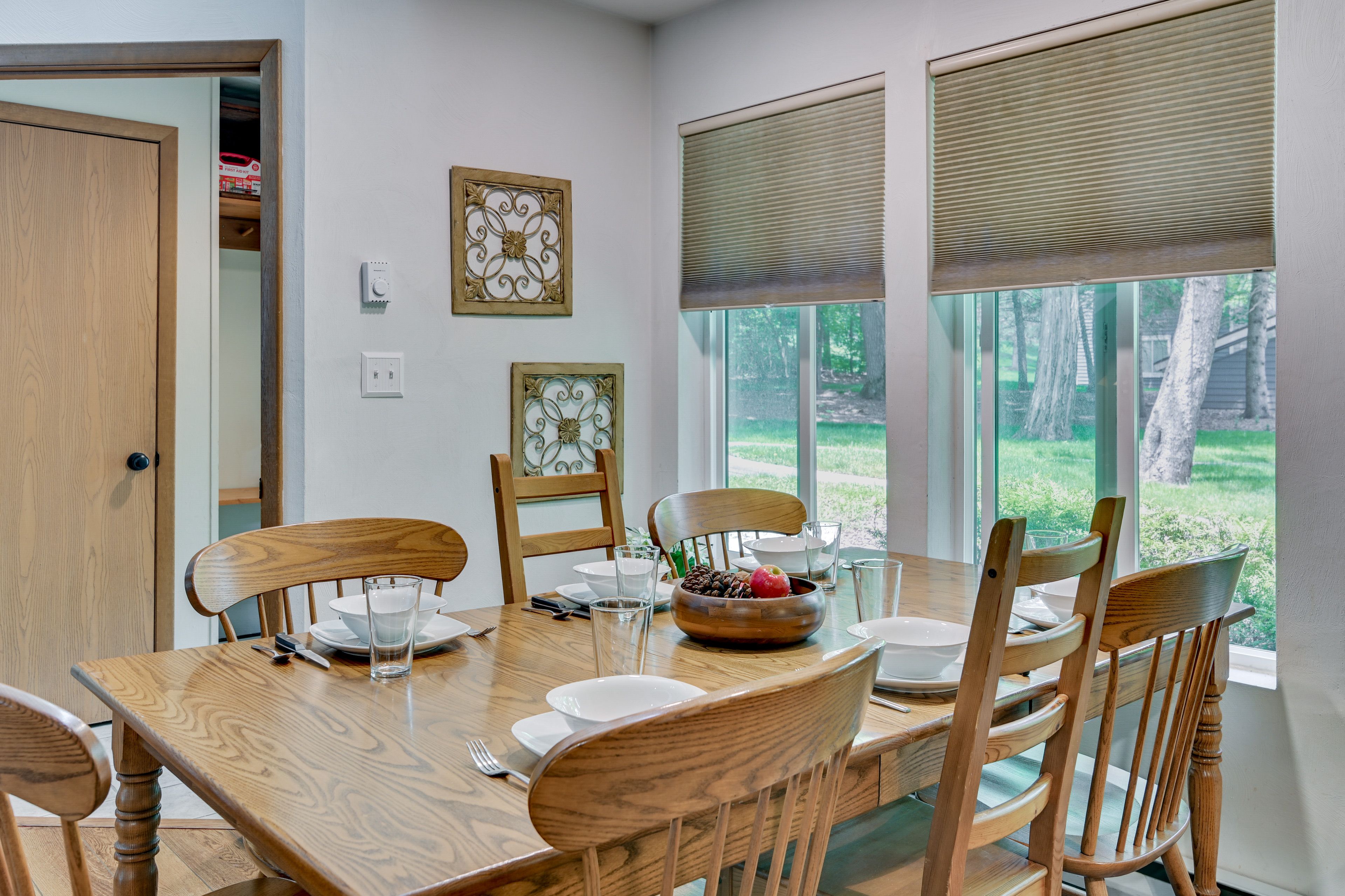 Dining Area | Dishes & Flatware Provided | 1st Floor