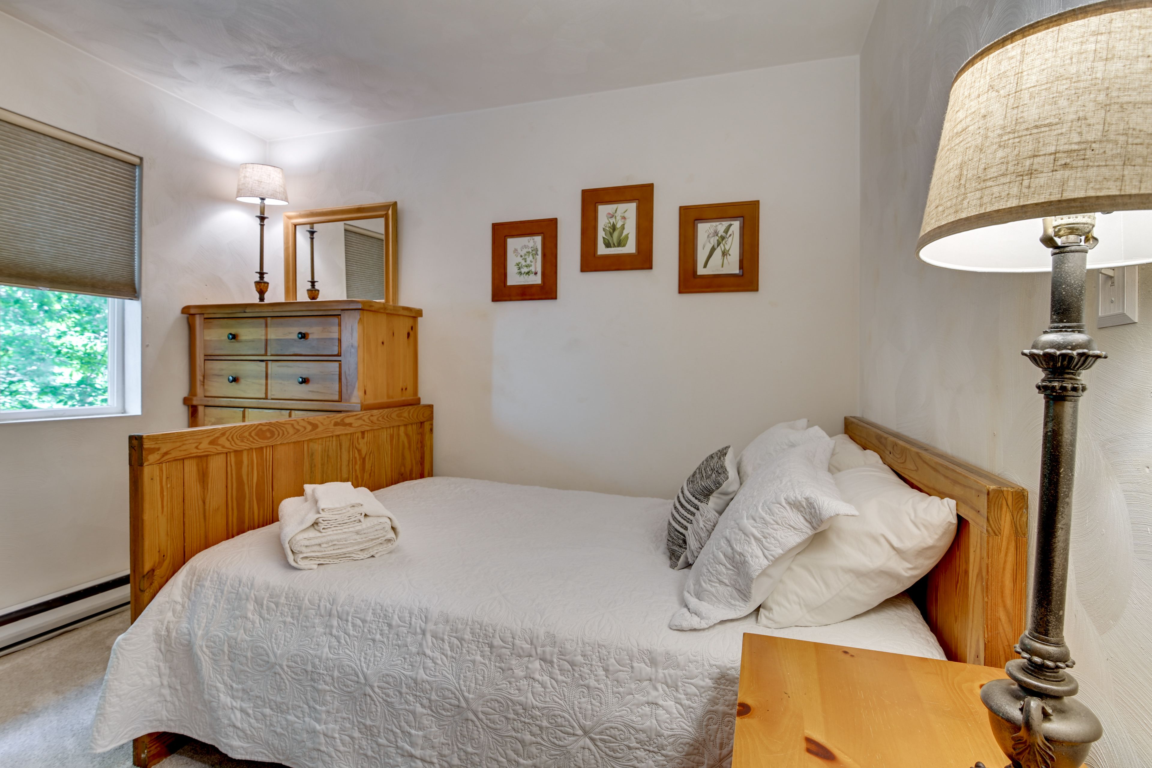 Bedroom 3 | Full Bed | 2nd Floor