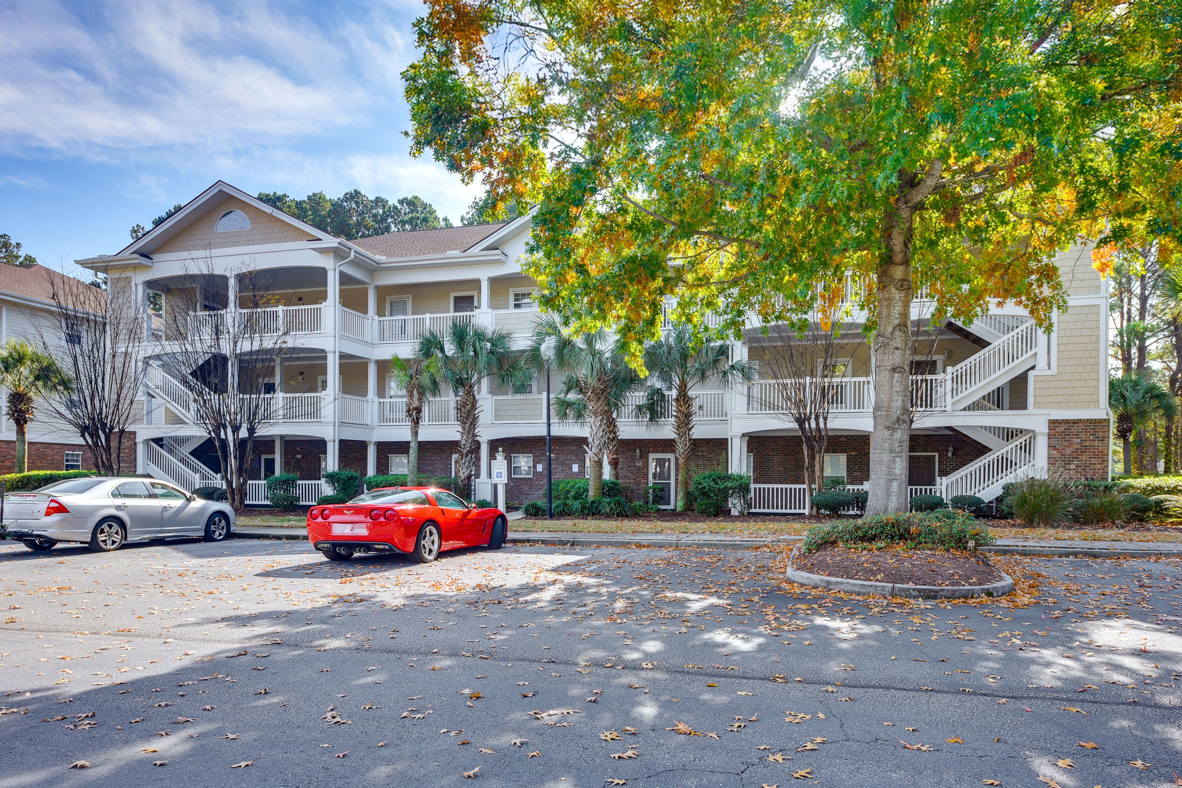 Parking | Community Lot (1 Vehicle)