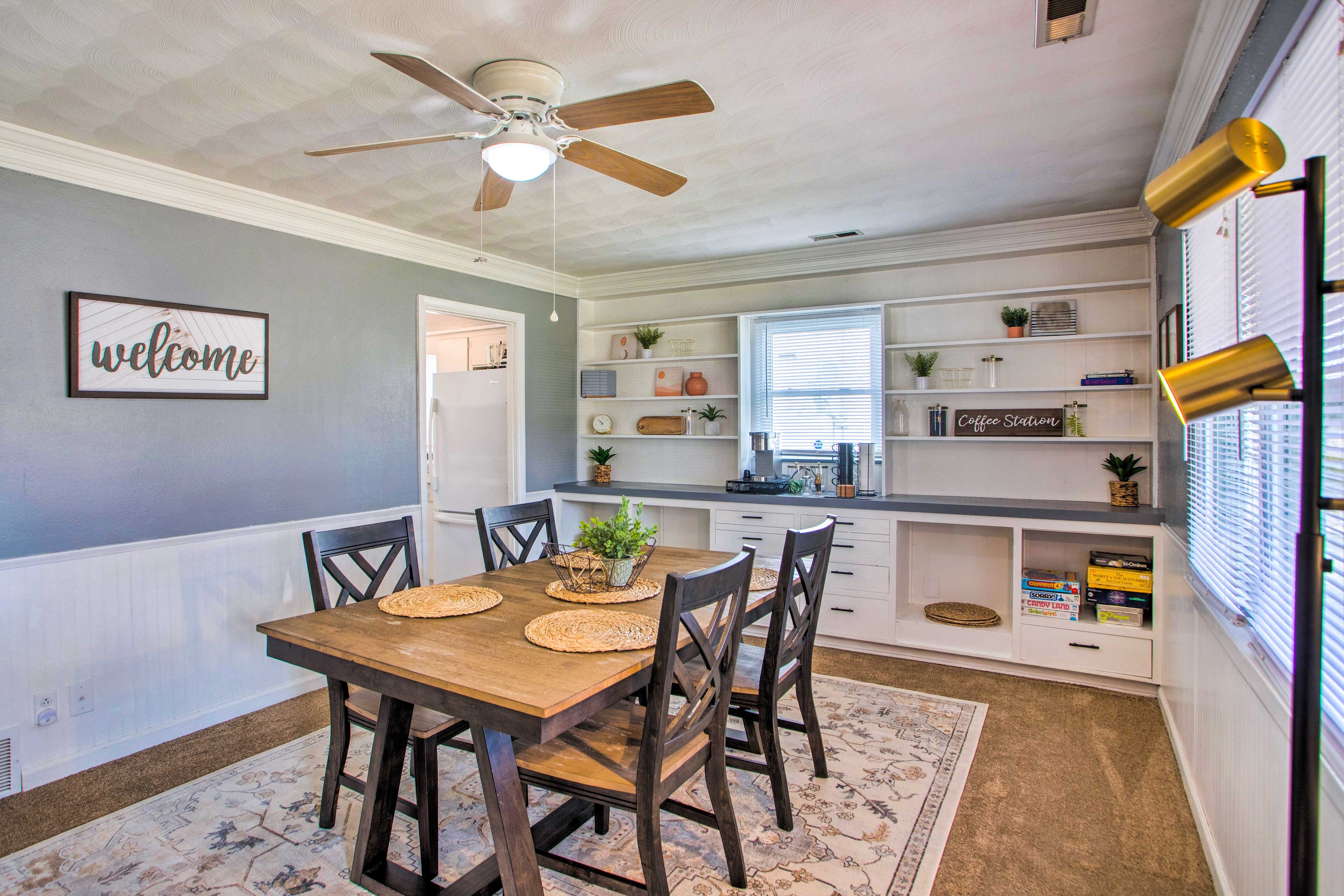 Dining Area | Dishware Provided