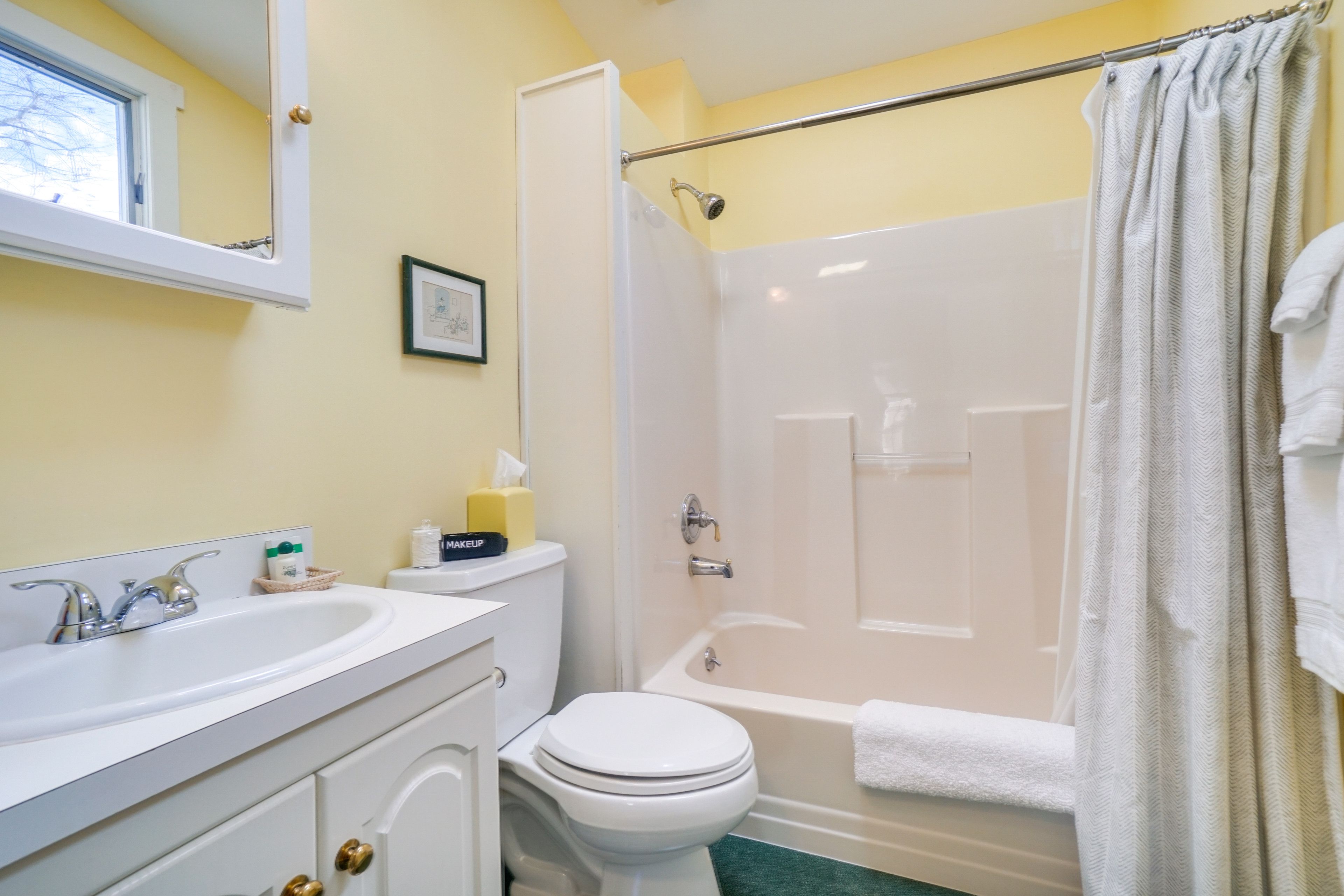 Full Bathroom | 2nd Floor | Hair Dryer