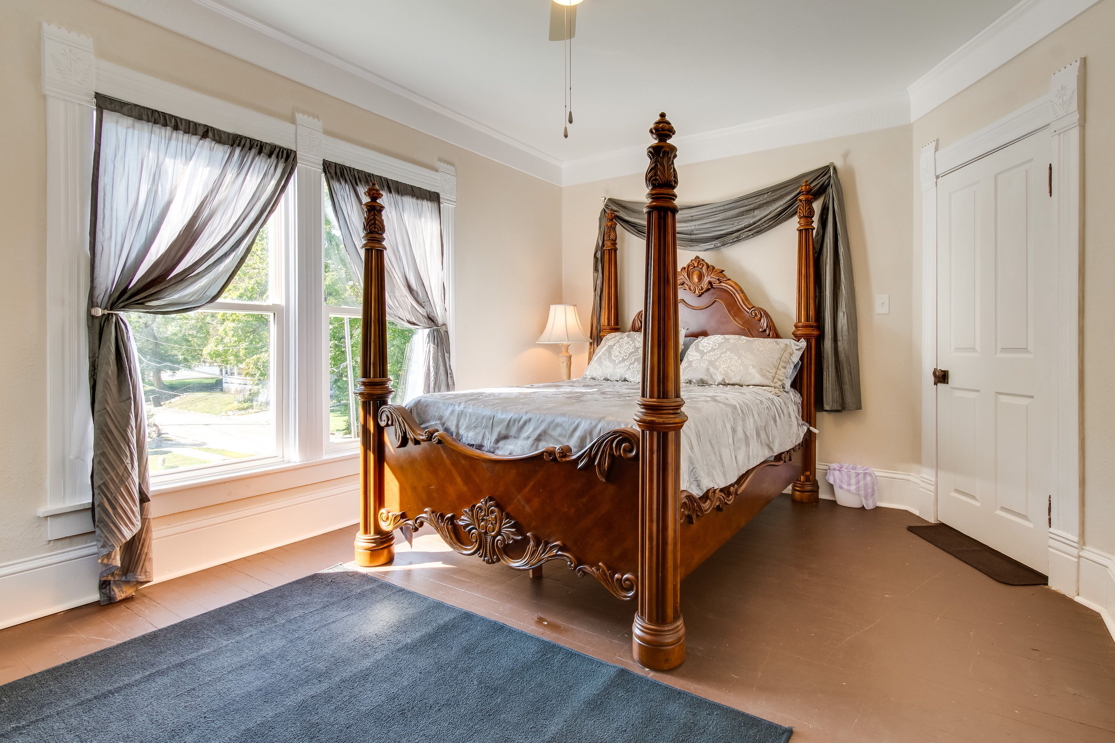 Bedroom 2 | Queen Bed