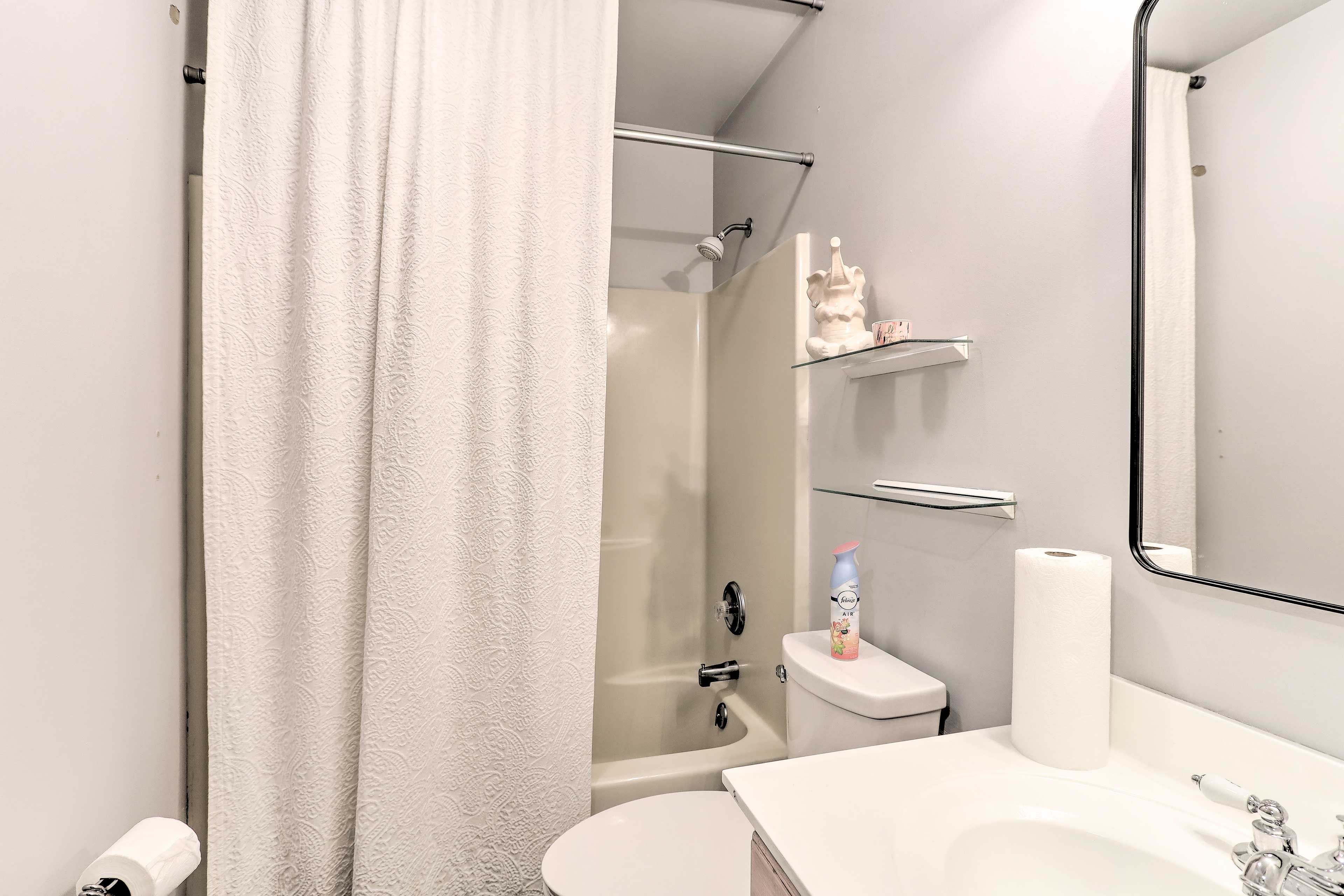 Full Bathroom