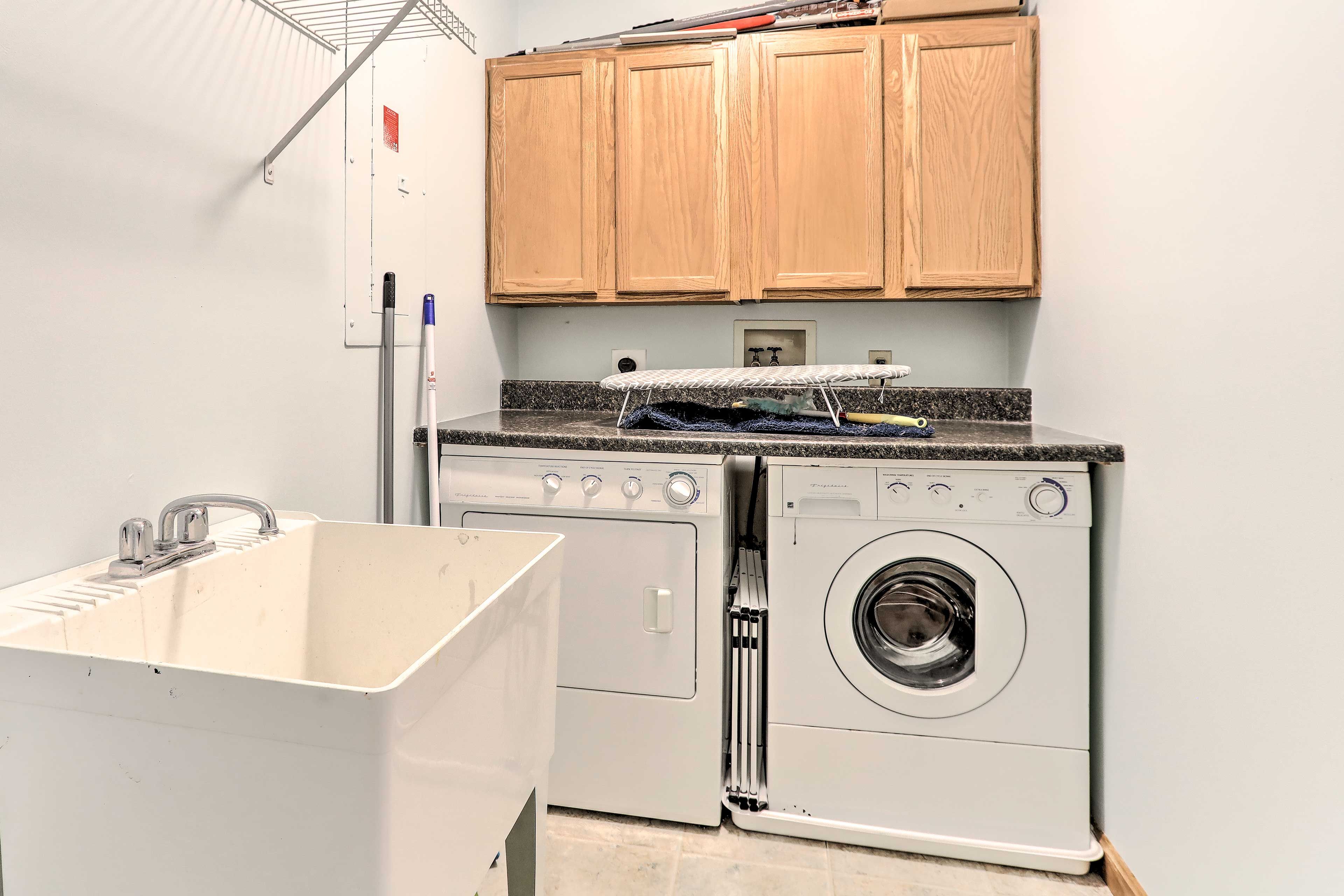 Laundry Room | Washer & Dryer