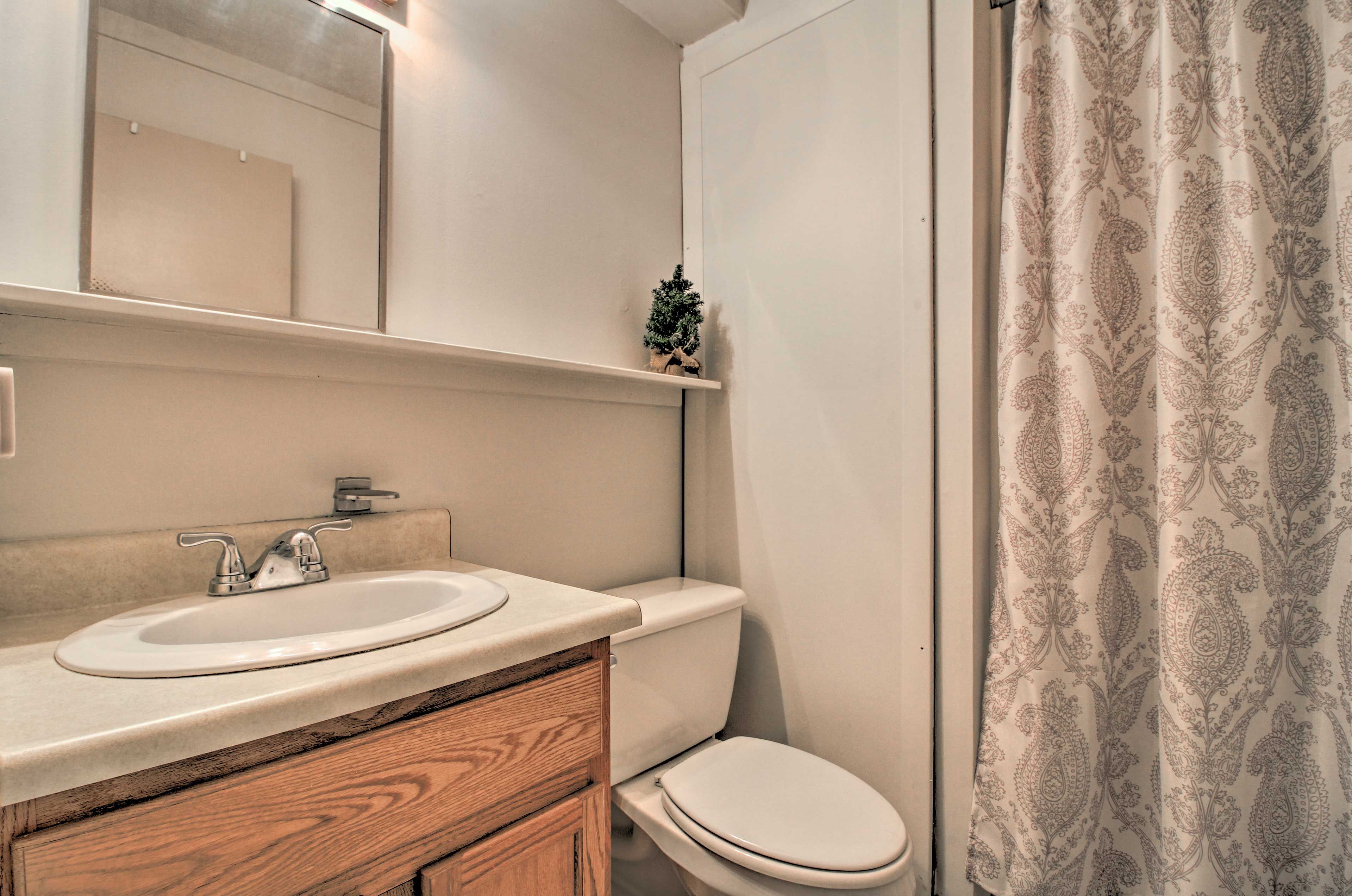 Full Bathroom